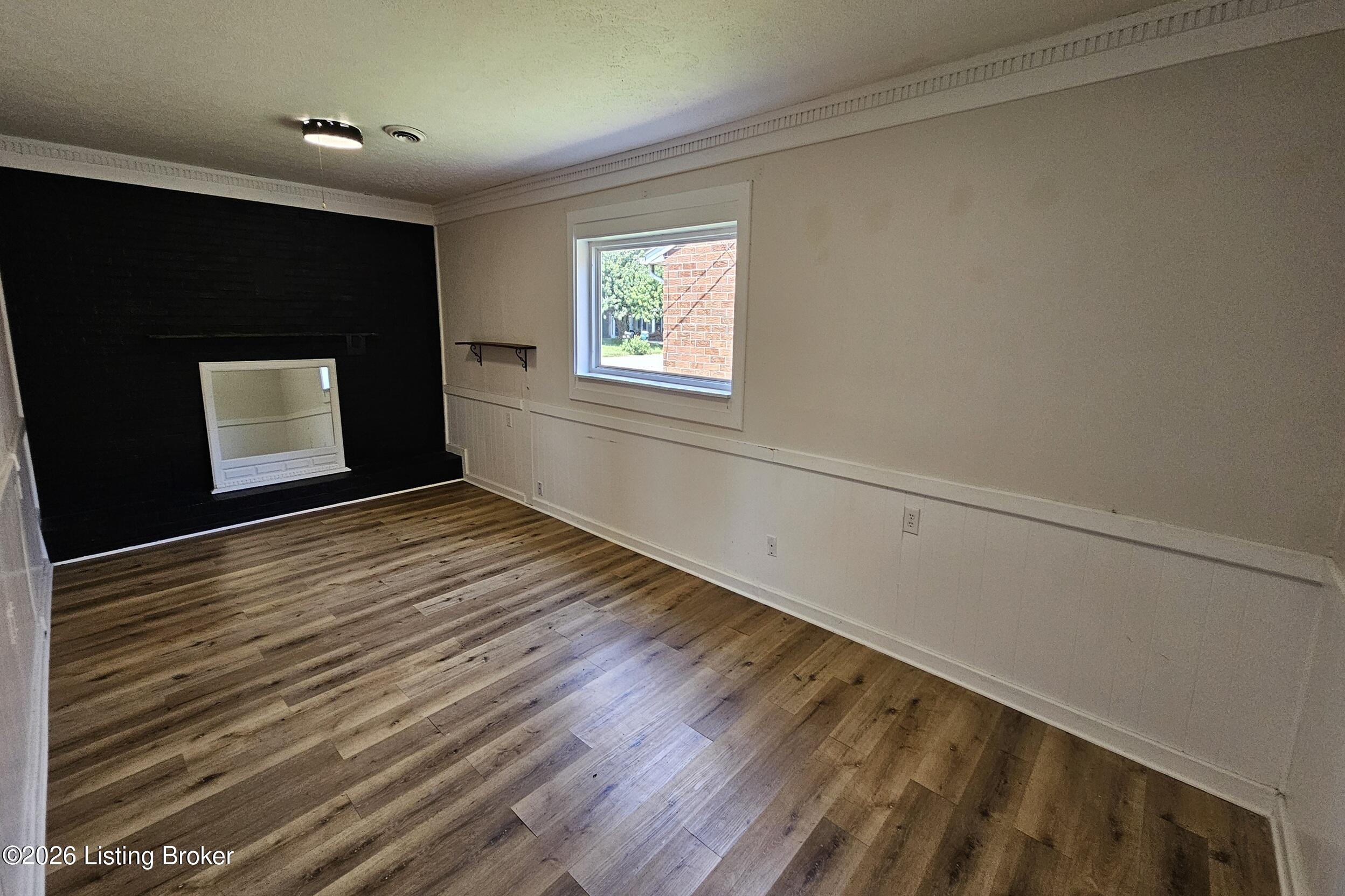 704 Drummond Way Property Photo 15