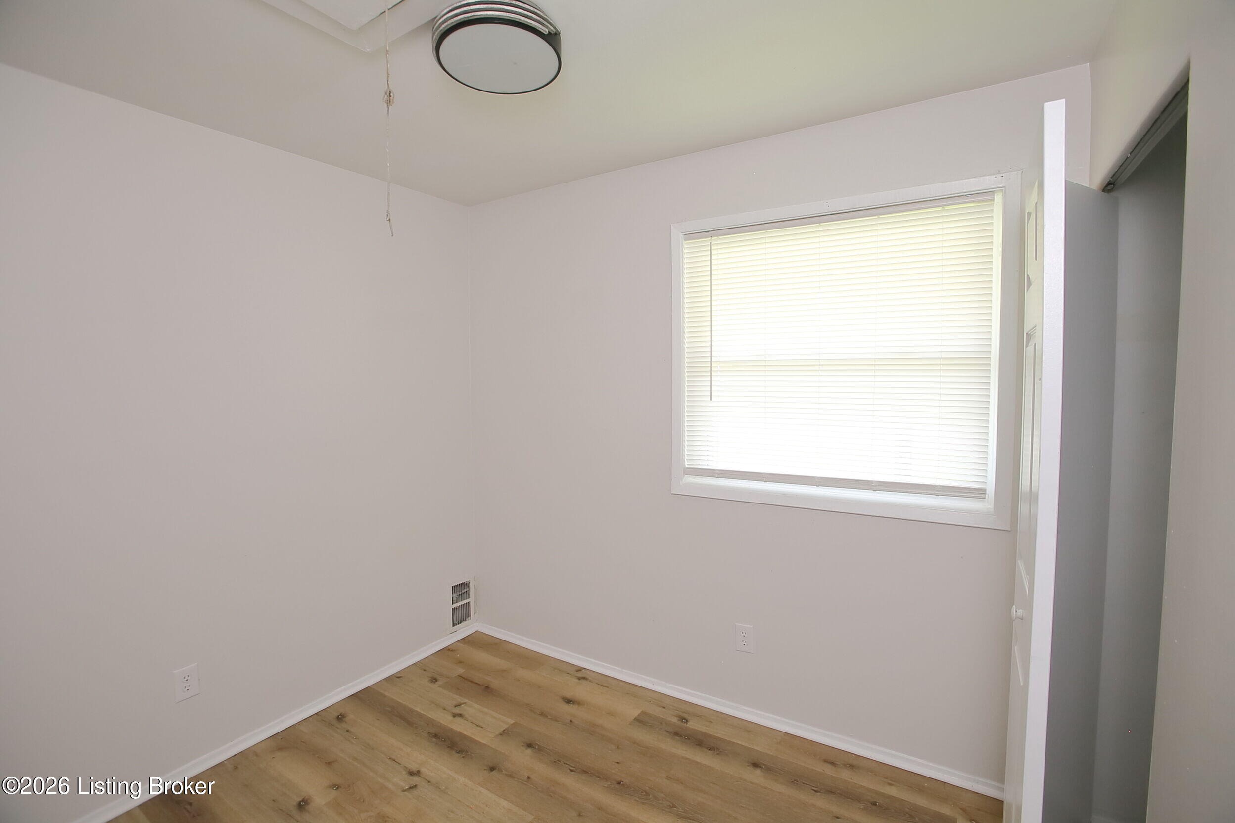 704 Drummond Way Property Photo 25