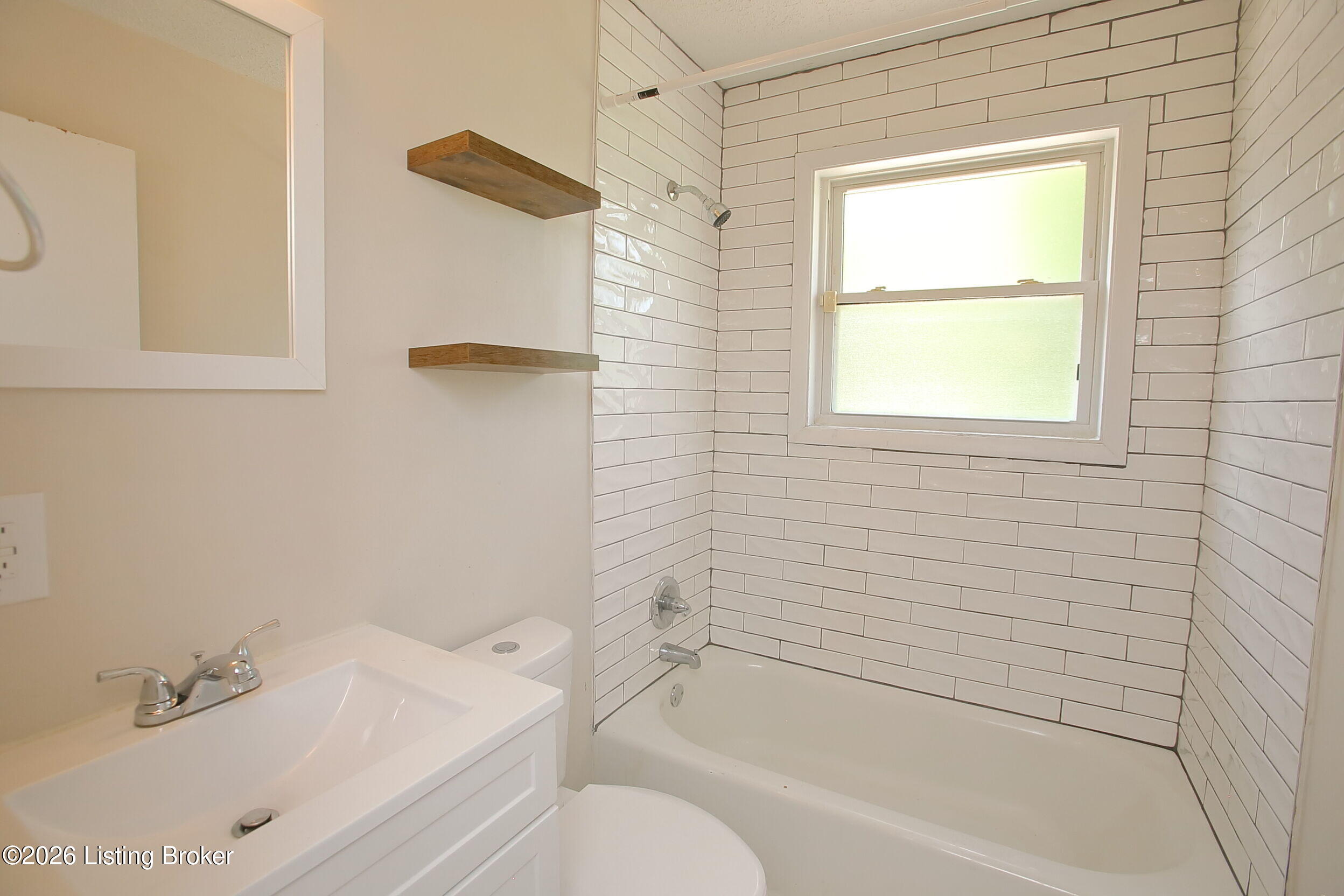704 Drummond Way Property Photo 28
