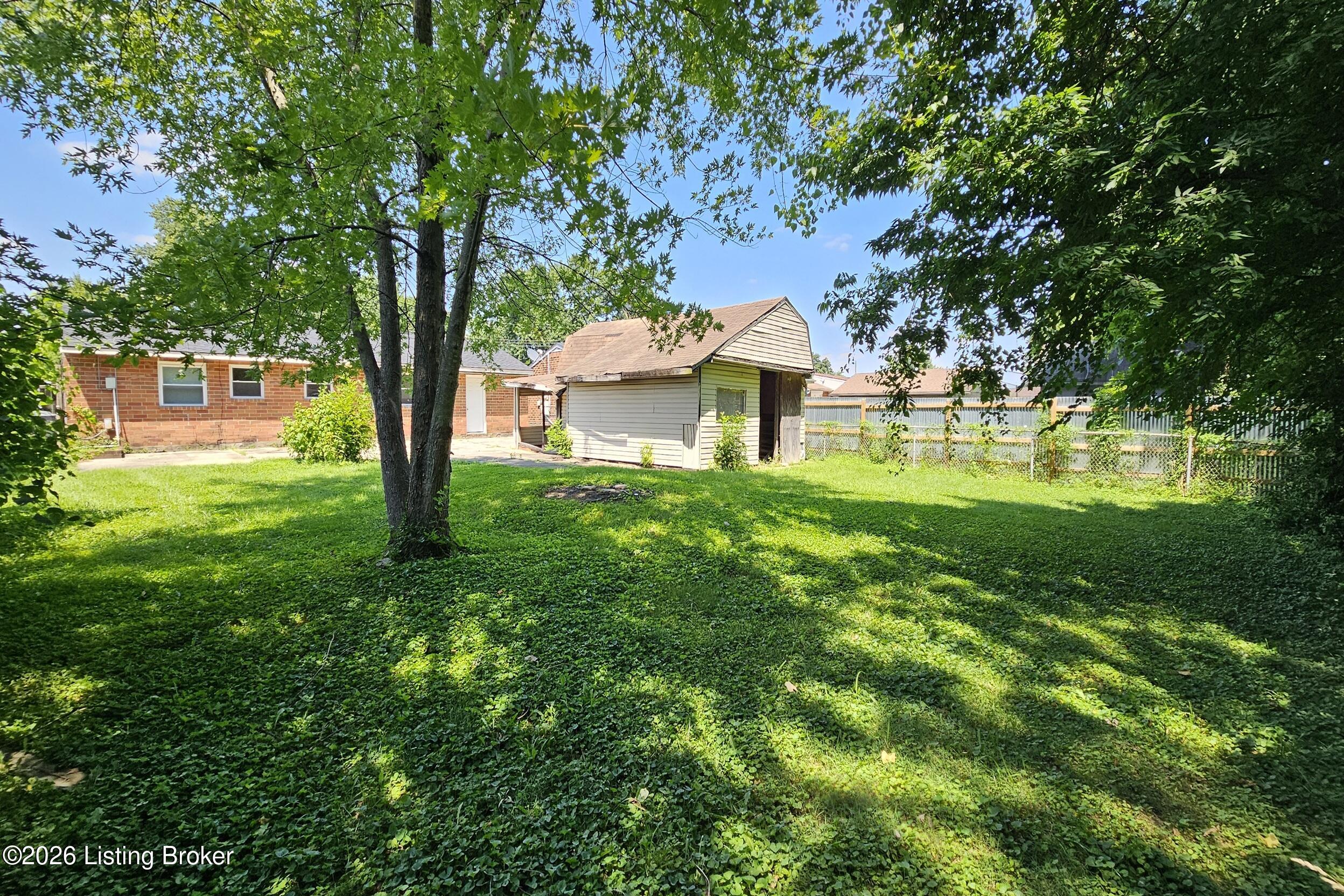 704 Drummond Way Property Photo 39