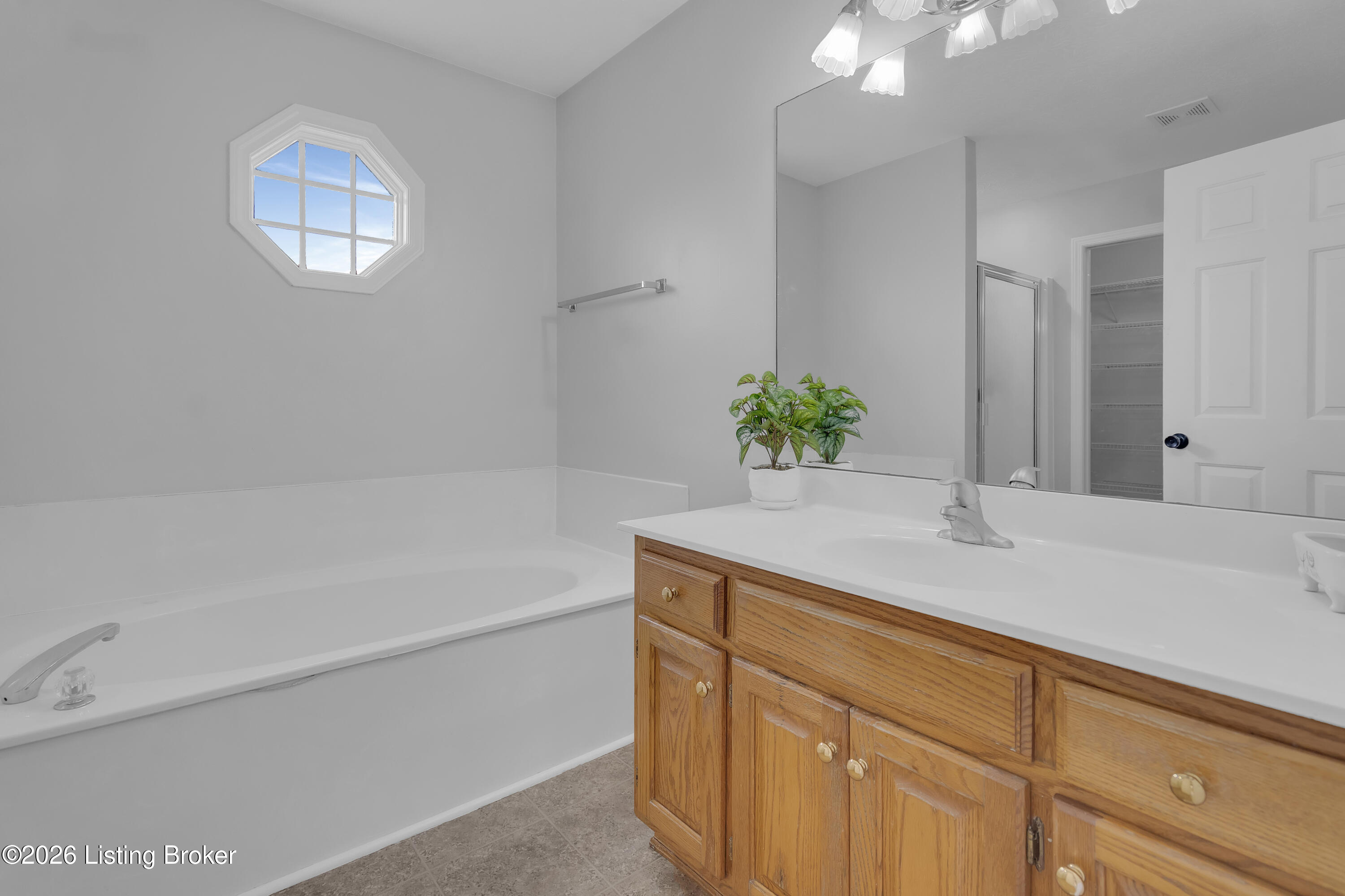 6807 Brighton Springs Ln Property Photo 15
