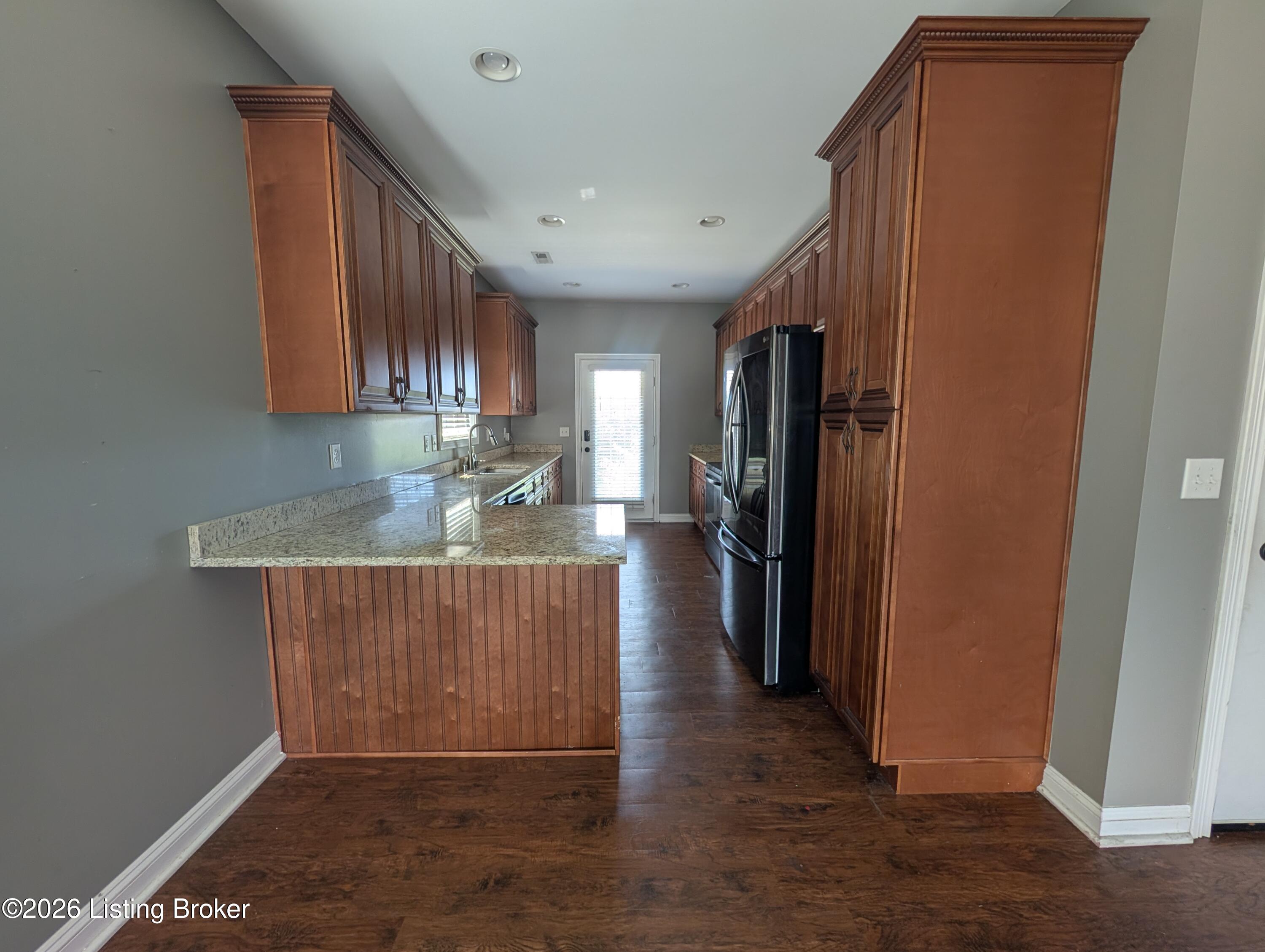 158 Elder Glen Ct Property Photo 8