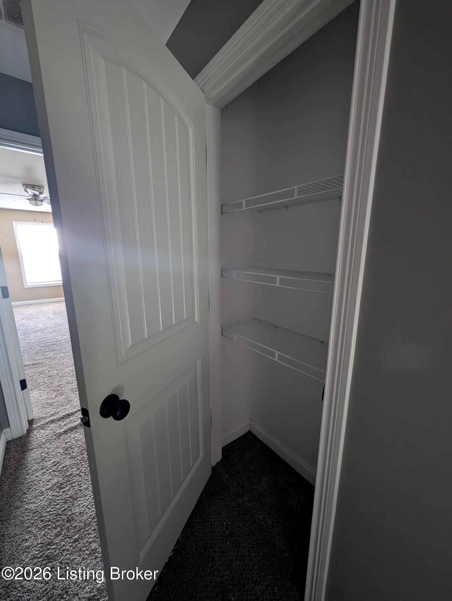 158 Elder Glen Ct Property Photo 28