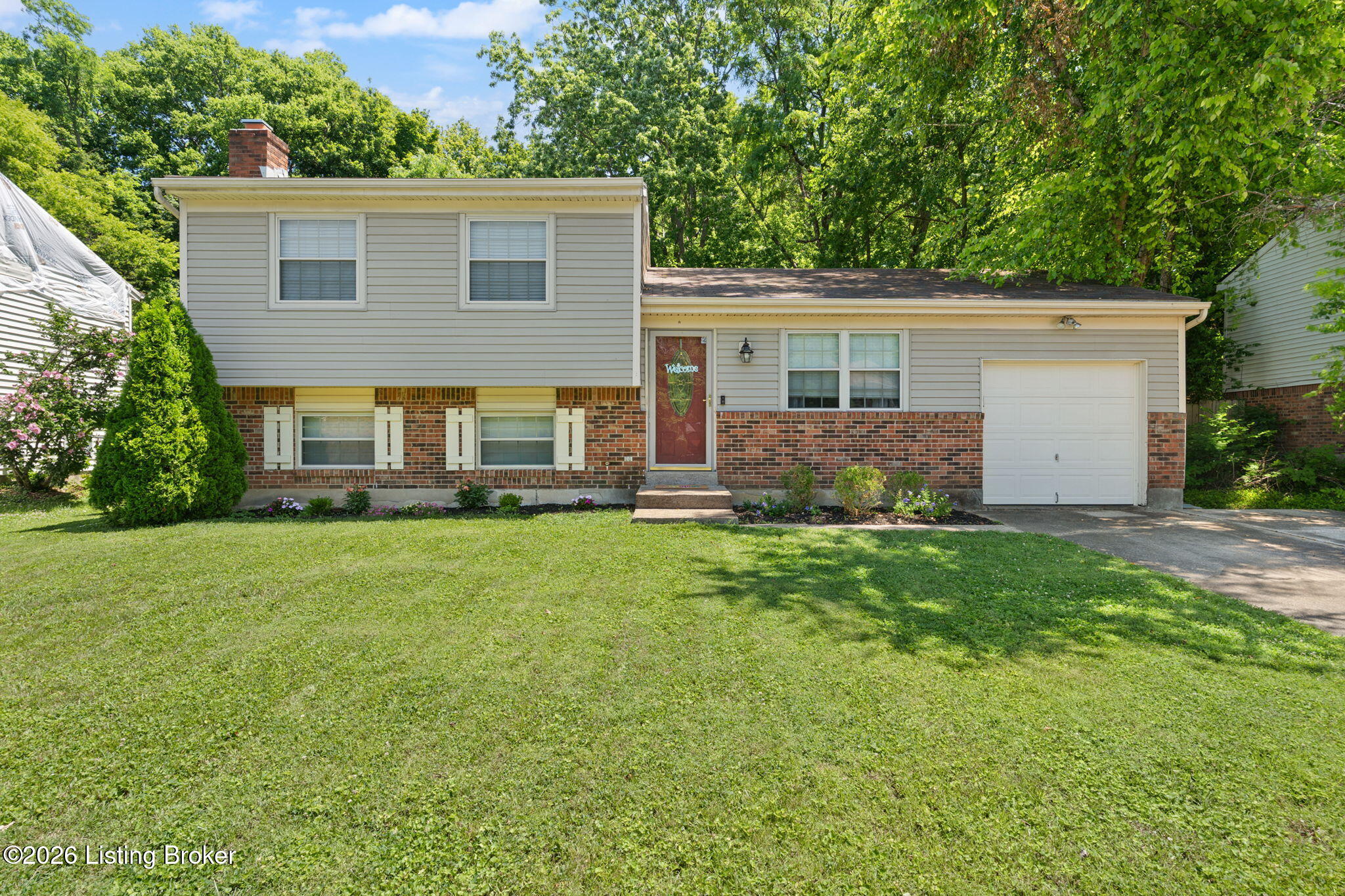5211 Baywood Dr Property Photo 1