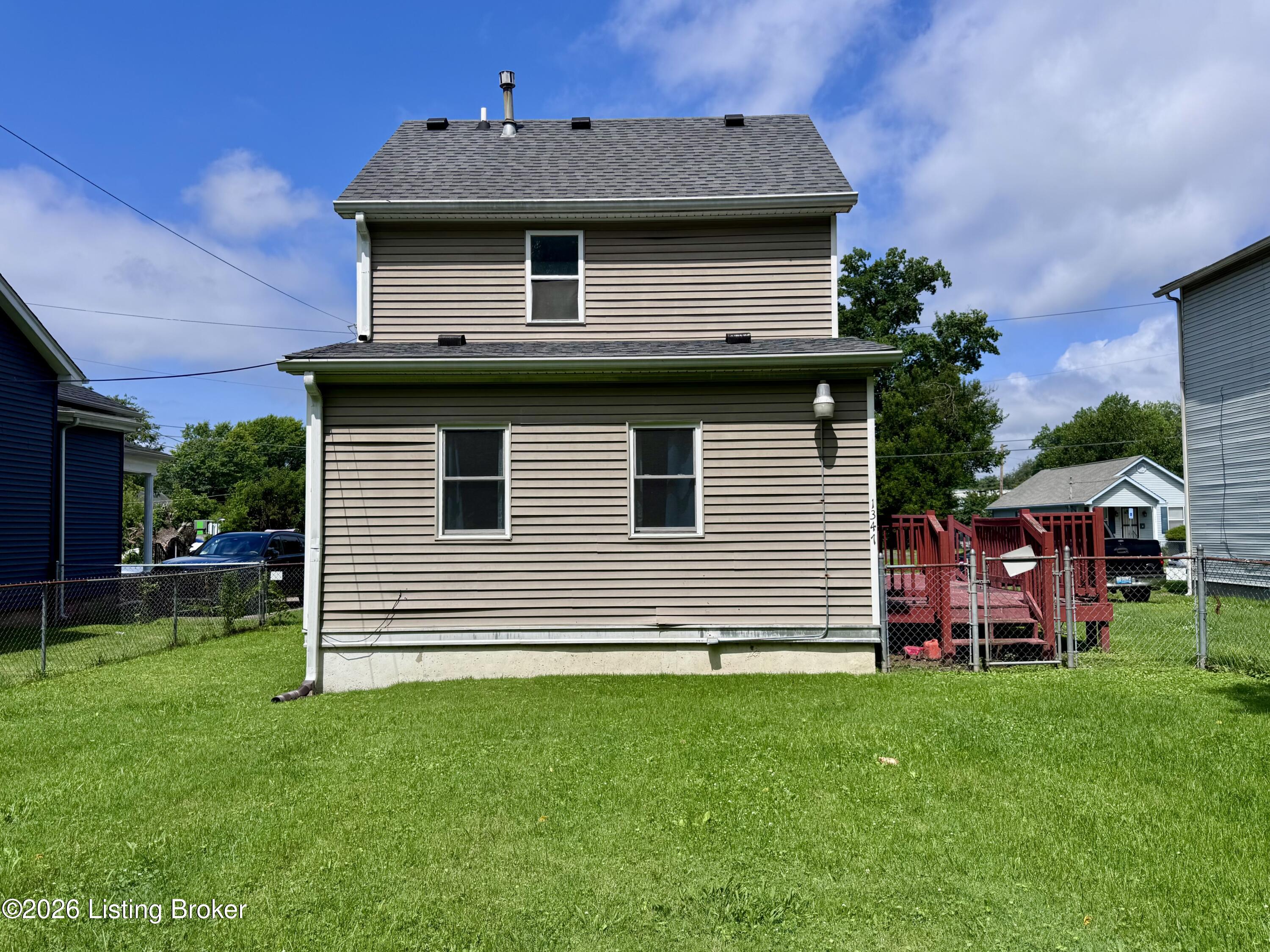 1347 S 28th St Property Photo 19