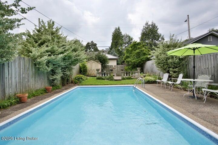 1274 Everett Ave Property Photo 42