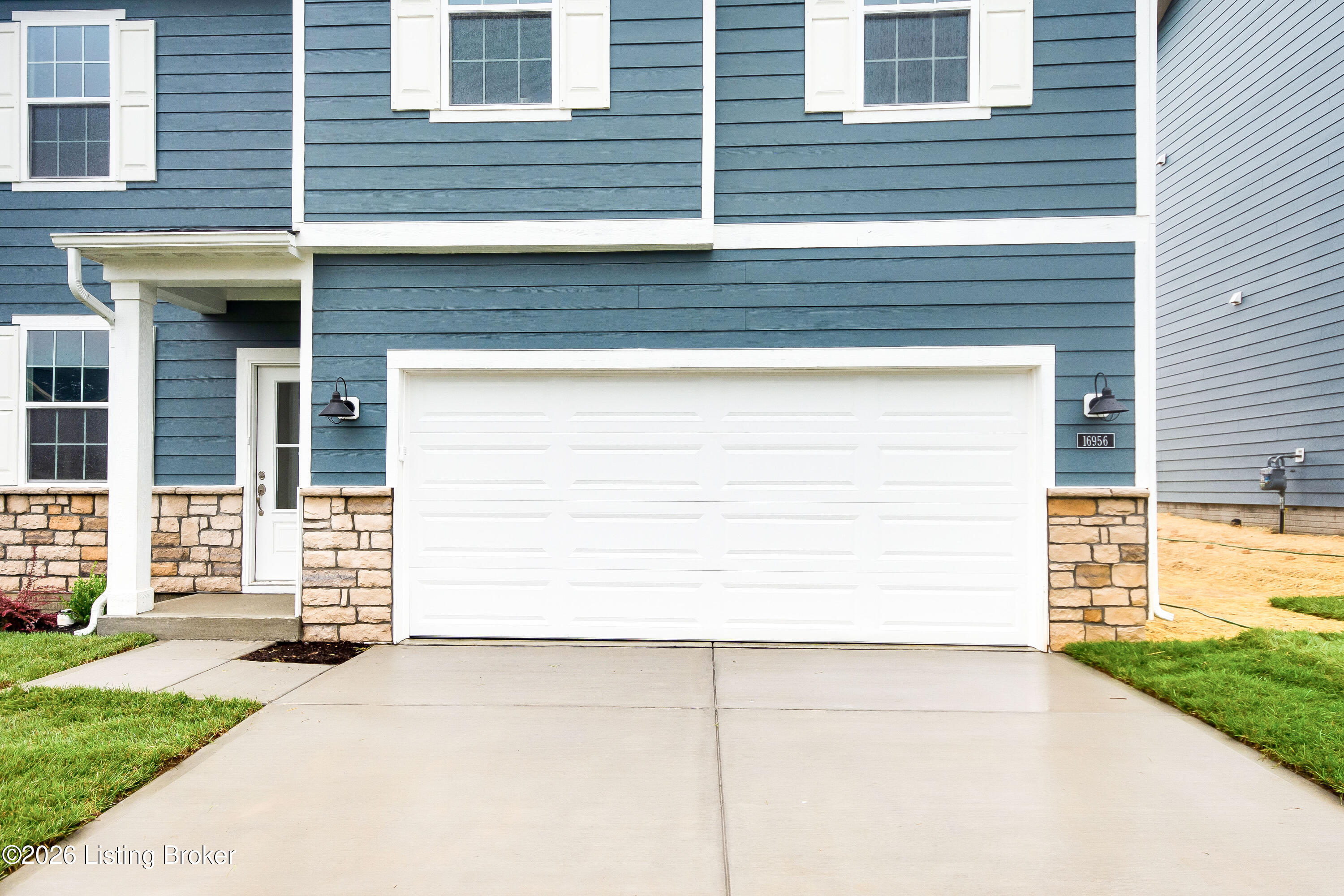 16956 Aiken Ridge Cir Property Photo 6