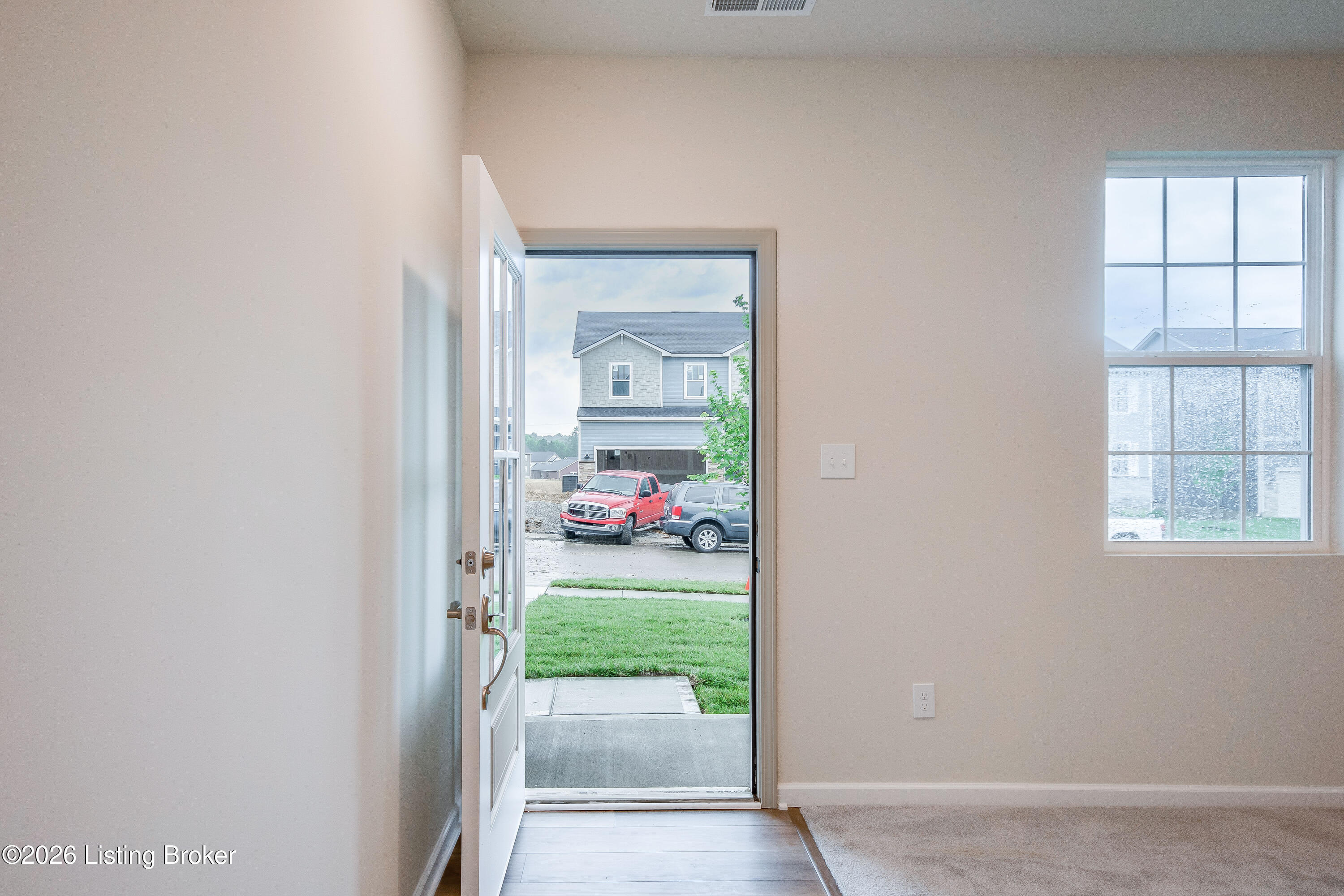 16956 Aiken Ridge Cir Property Photo 10