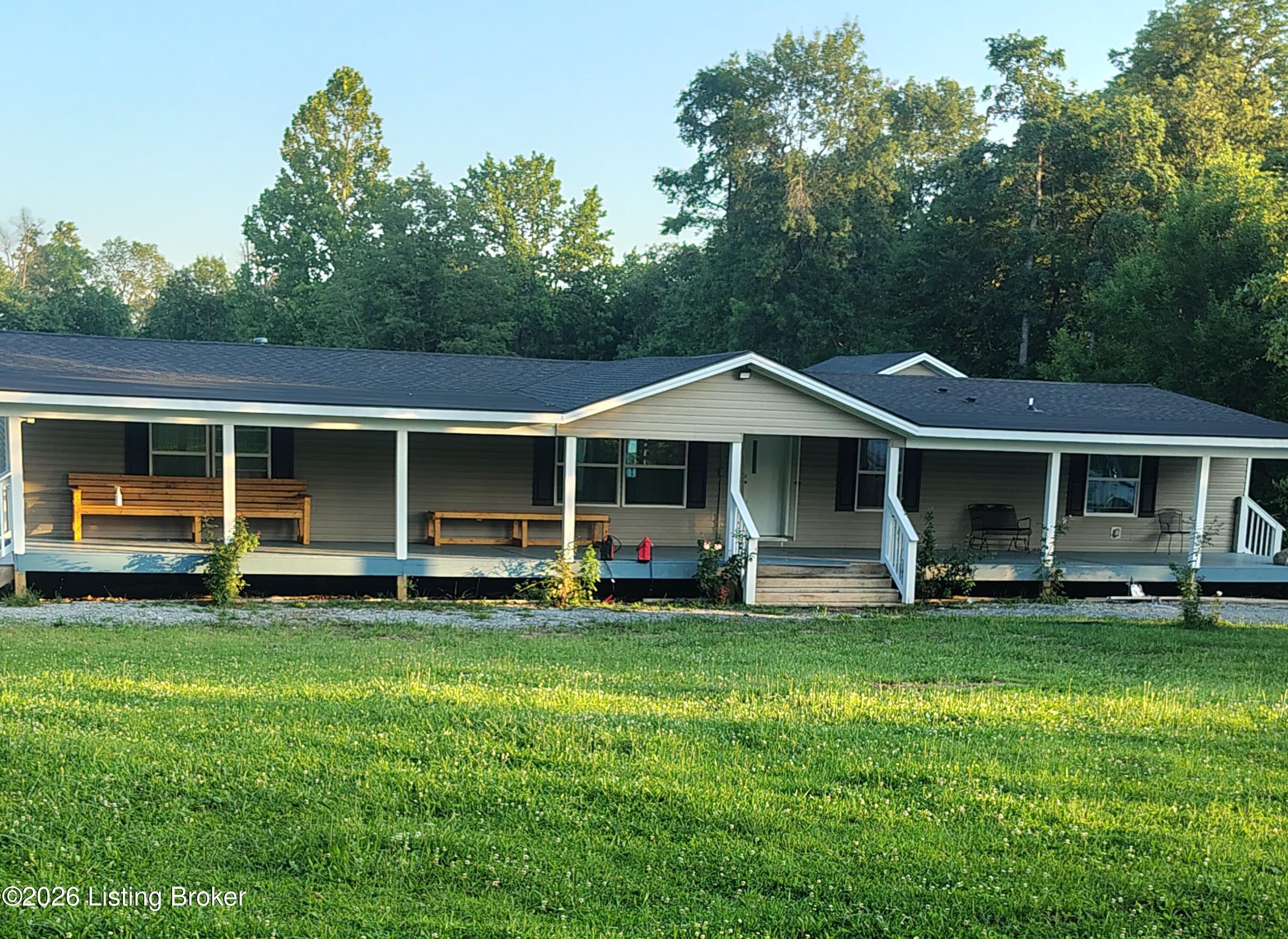 6205 Valley Creek Rd Property Photo 2