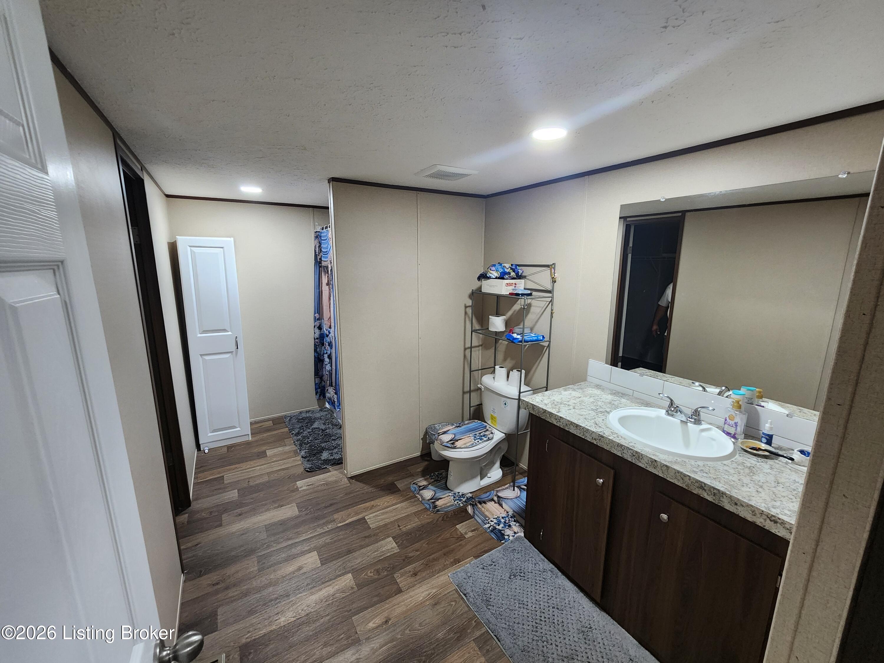 6205 Valley Creek Rd Property Photo 18
