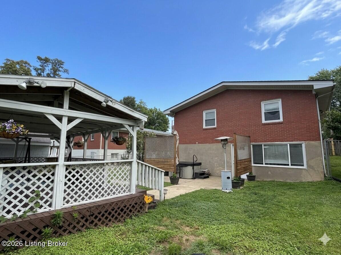 4624 Settle Blvd Property Photo 2