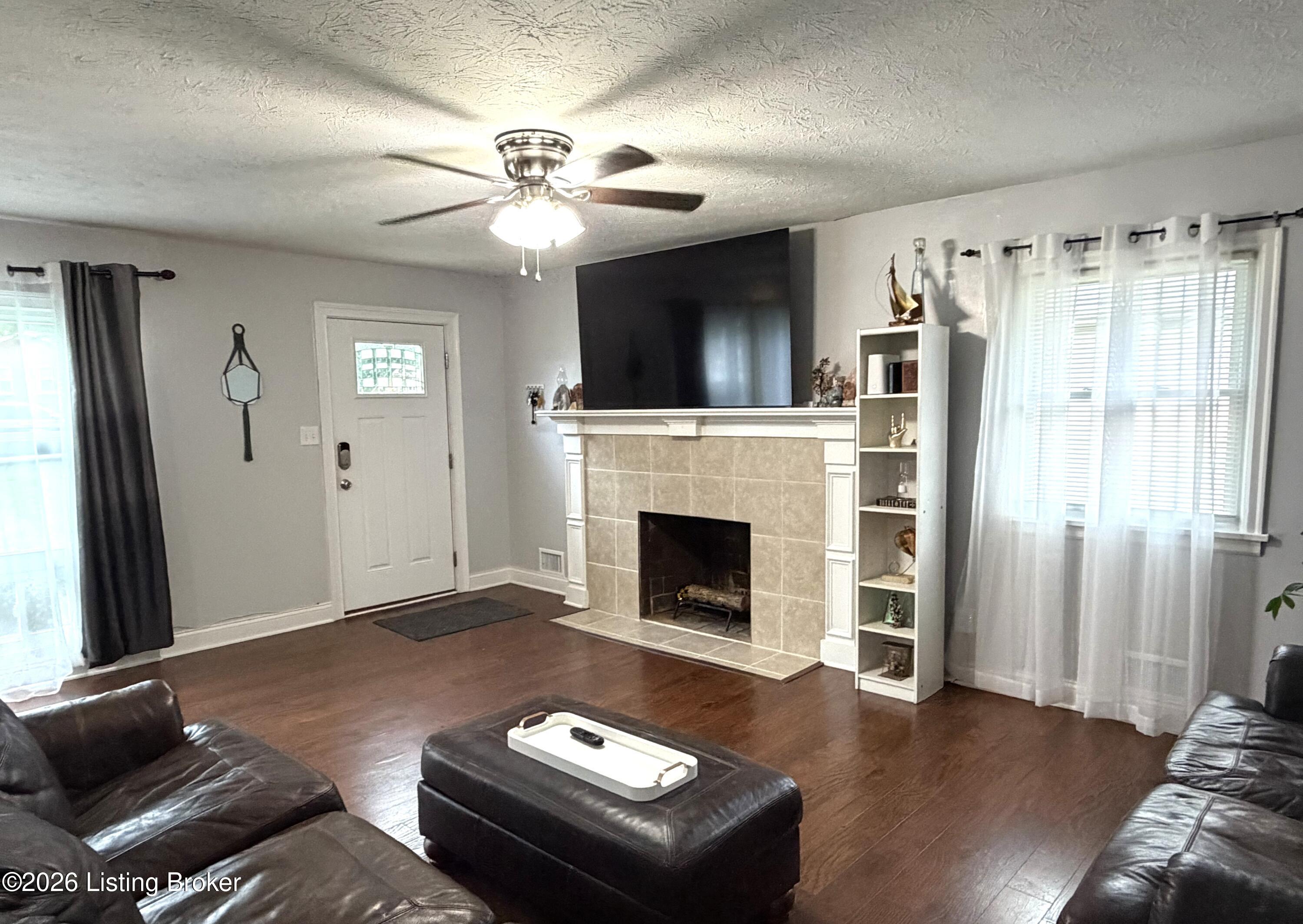 4624 Settle Blvd Property Photo 12