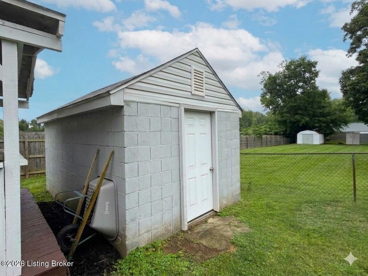 4624 Settle Blvd Property Photo 27