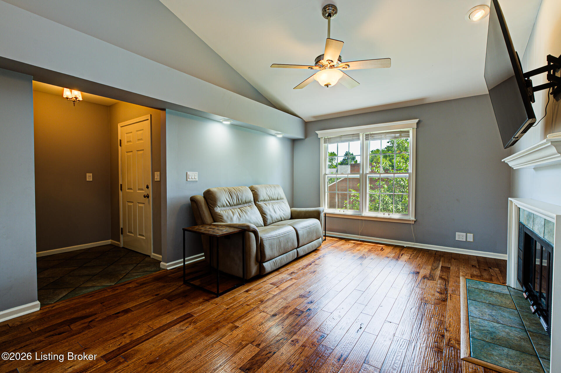 636 Cobblestone Square 636 Property Photo 5