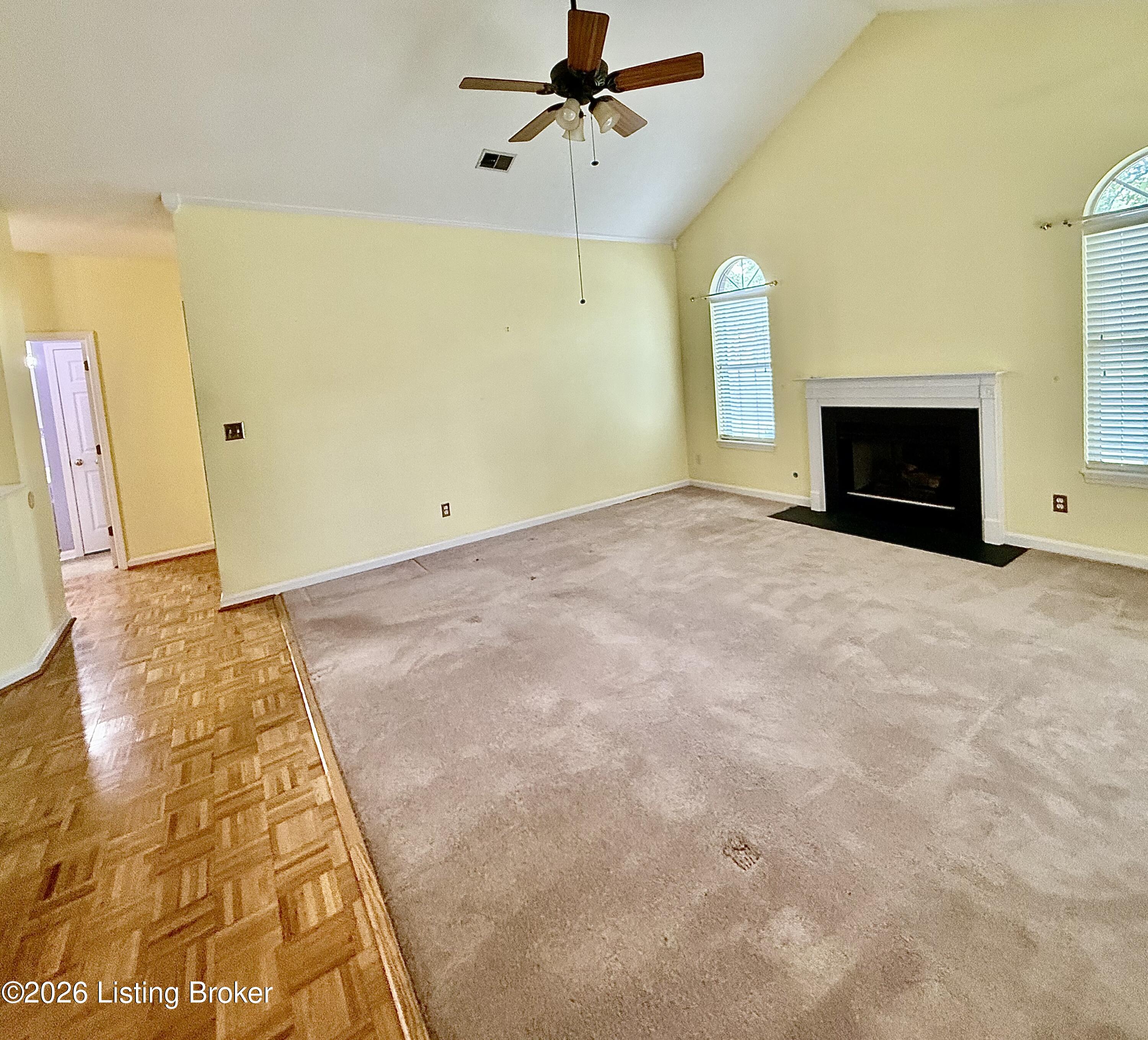907 Spring Glen Way Property Photo 17