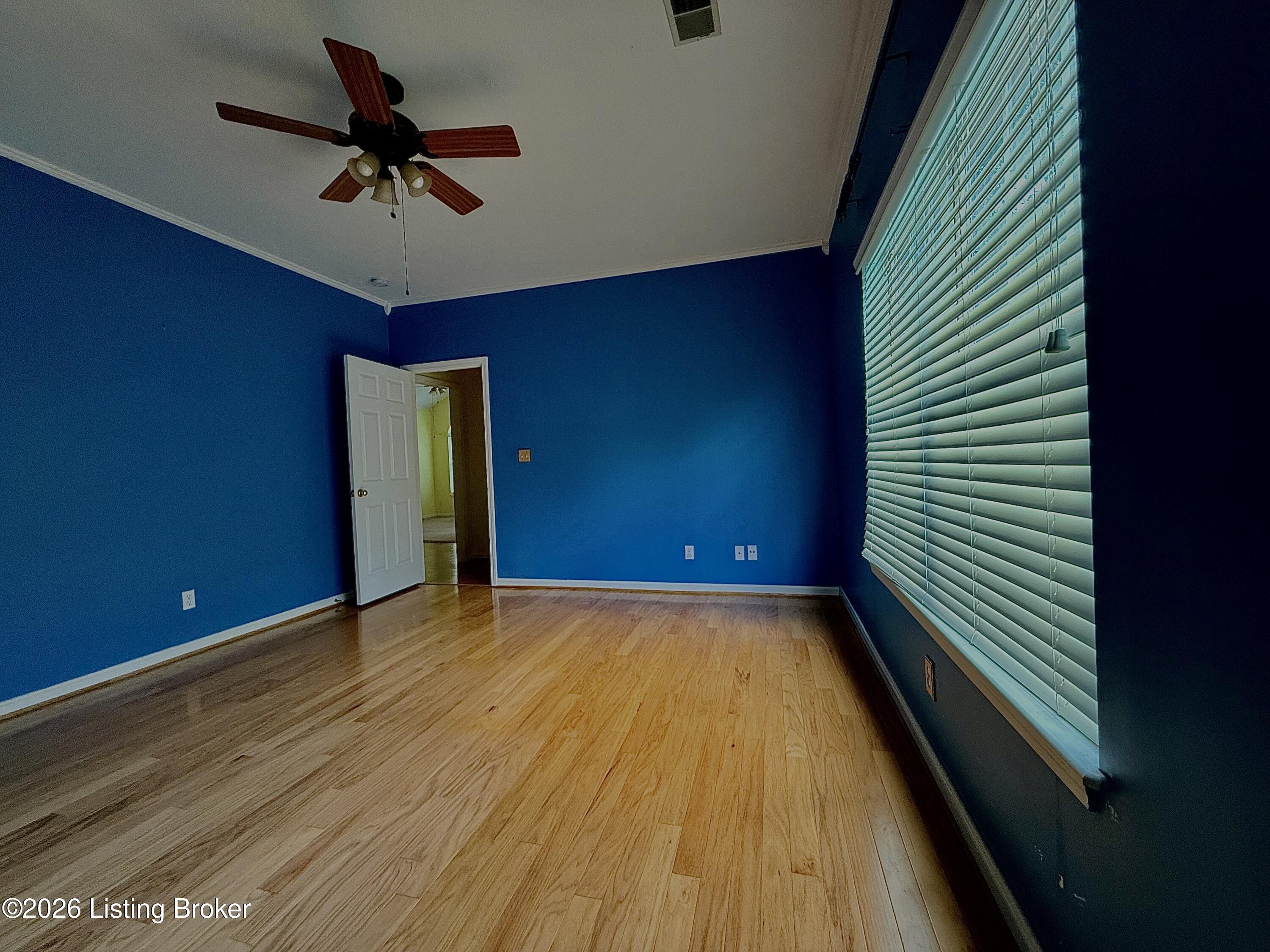 907 Spring Glen Way Property Photo 20