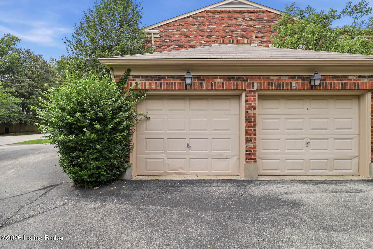 401 Country Ln A Property Photo 36