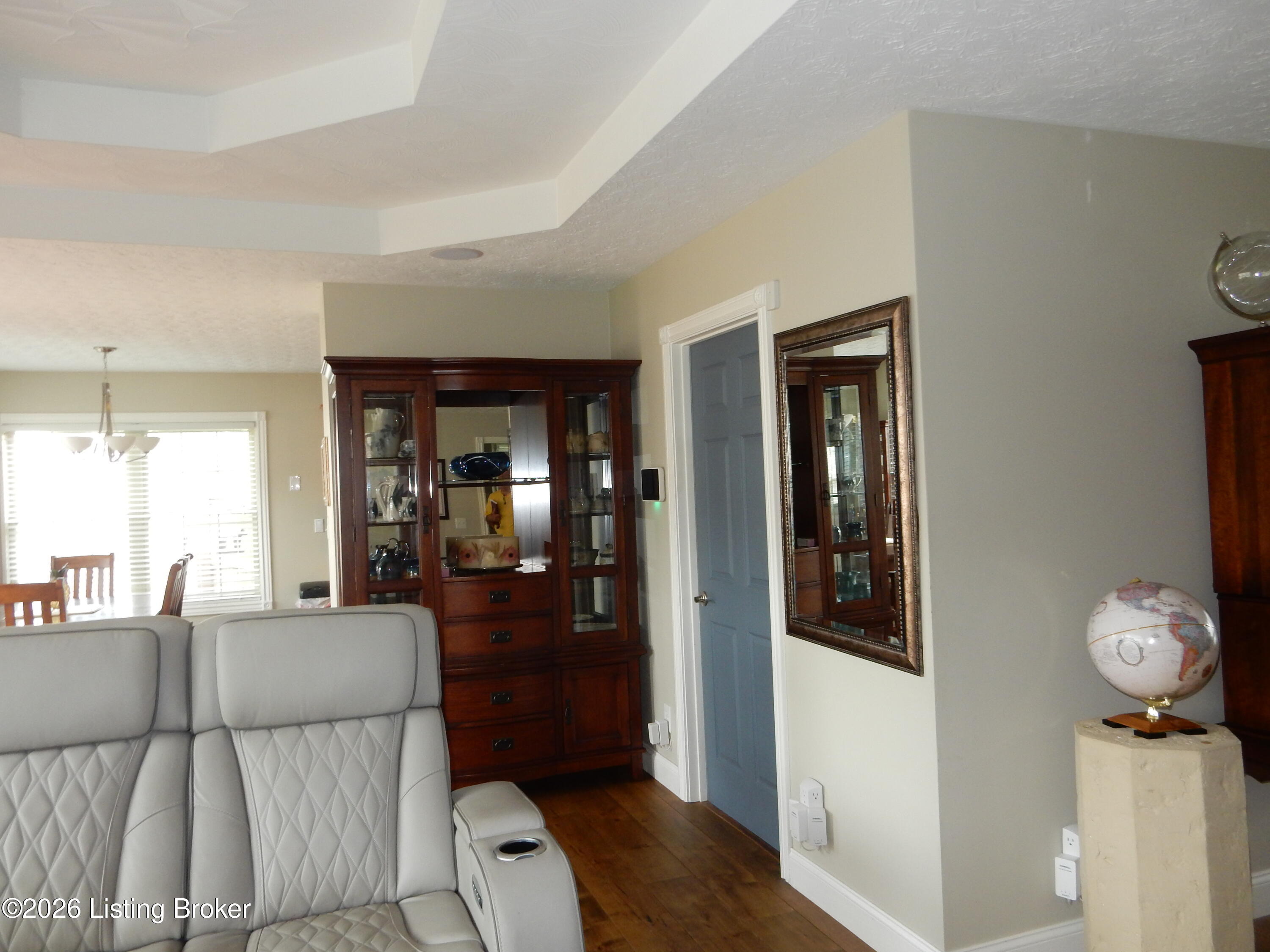 300 Jade Dr Property Photo 7