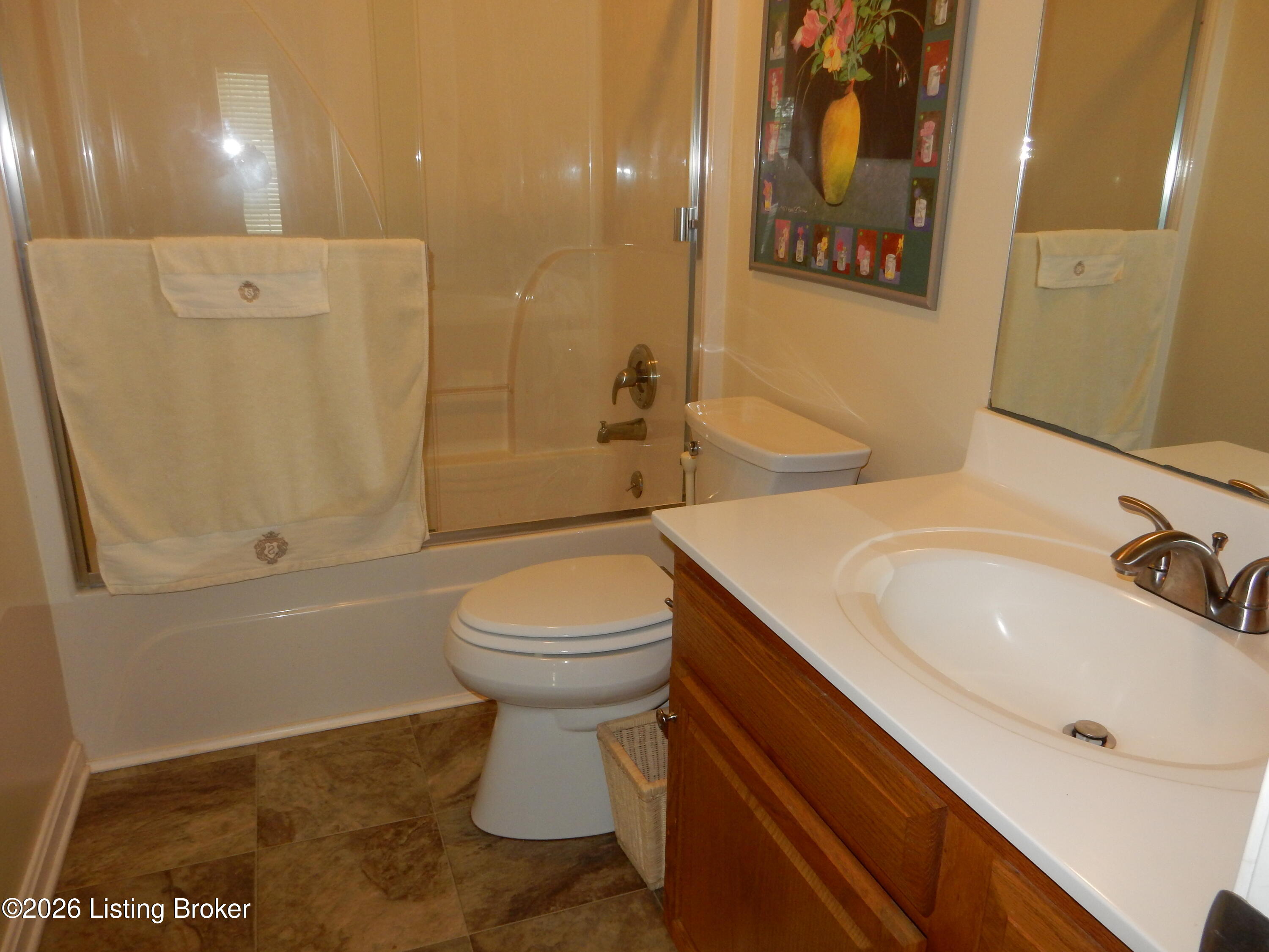 300 Jade Dr Property Photo 11