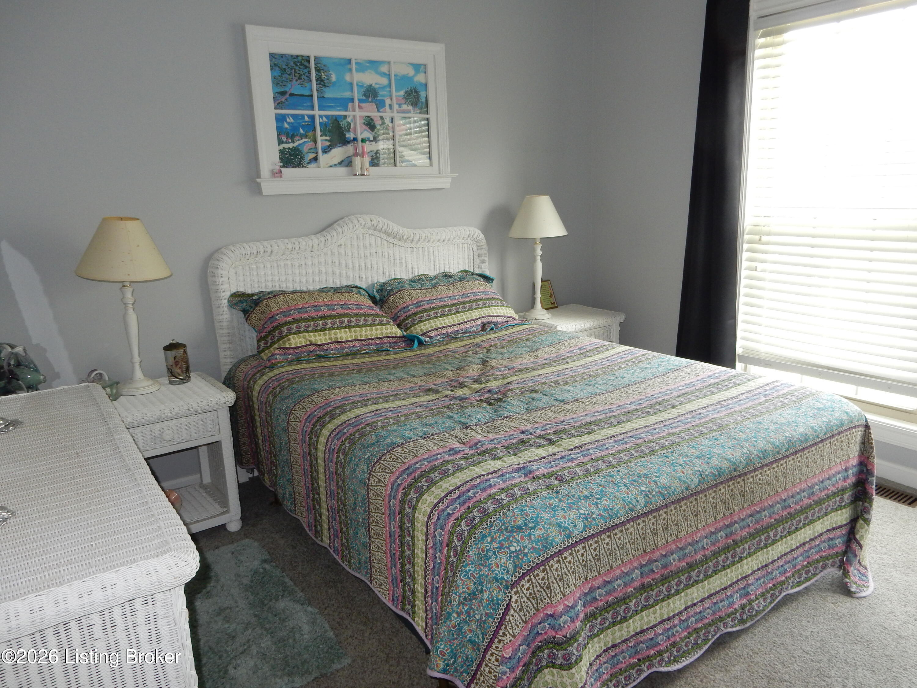 300 Jade Dr Property Photo 12