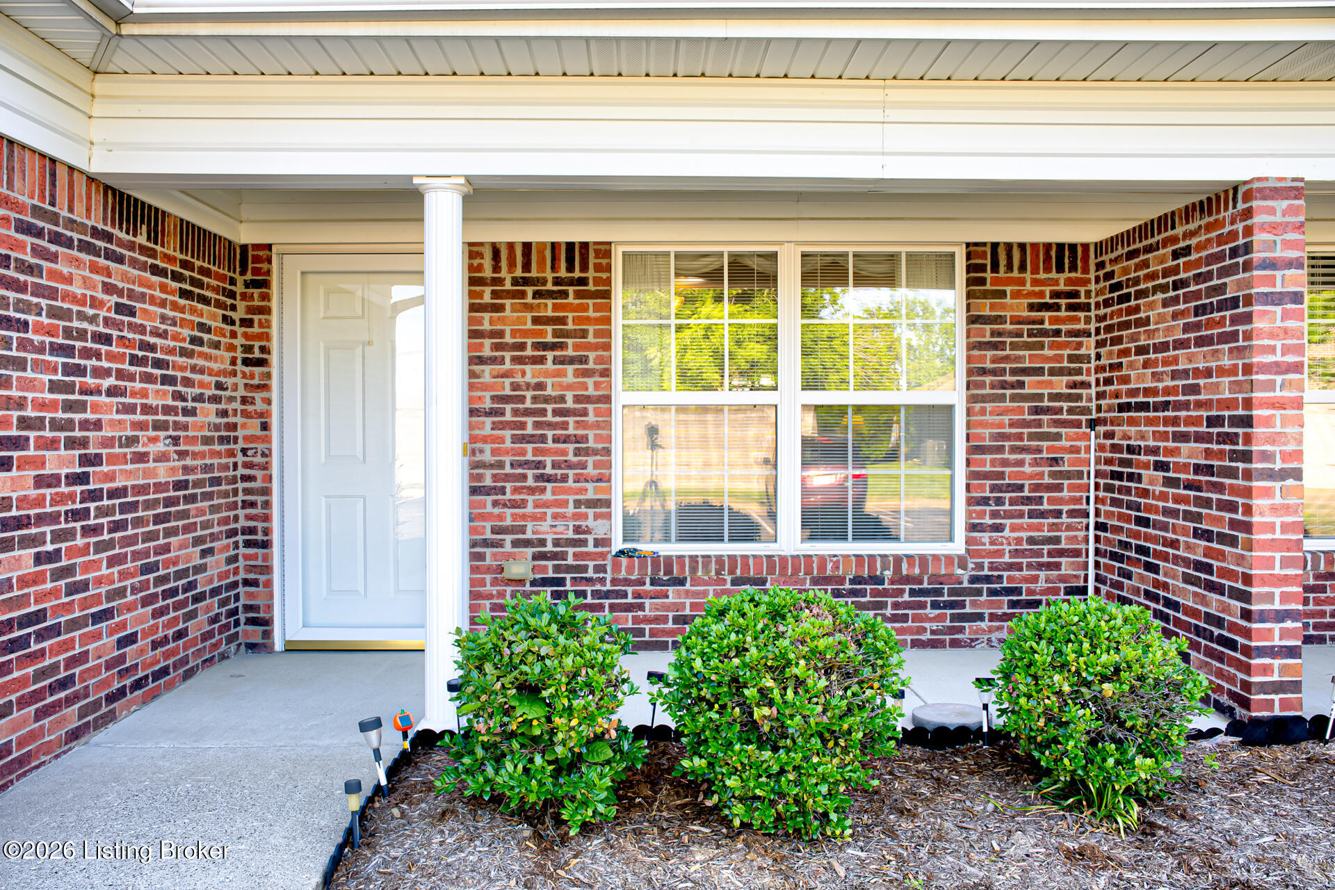 8211 Delta Cir Property Photo 2