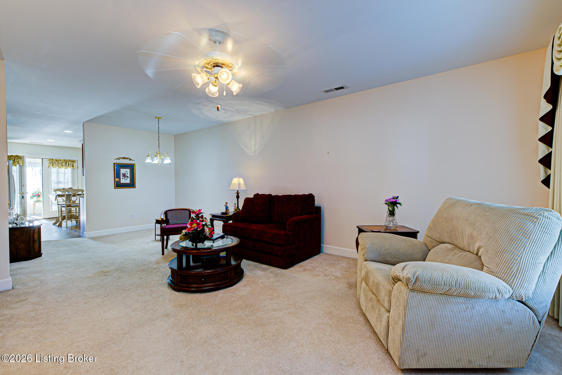 8211 Delta Cir Property Photo 3