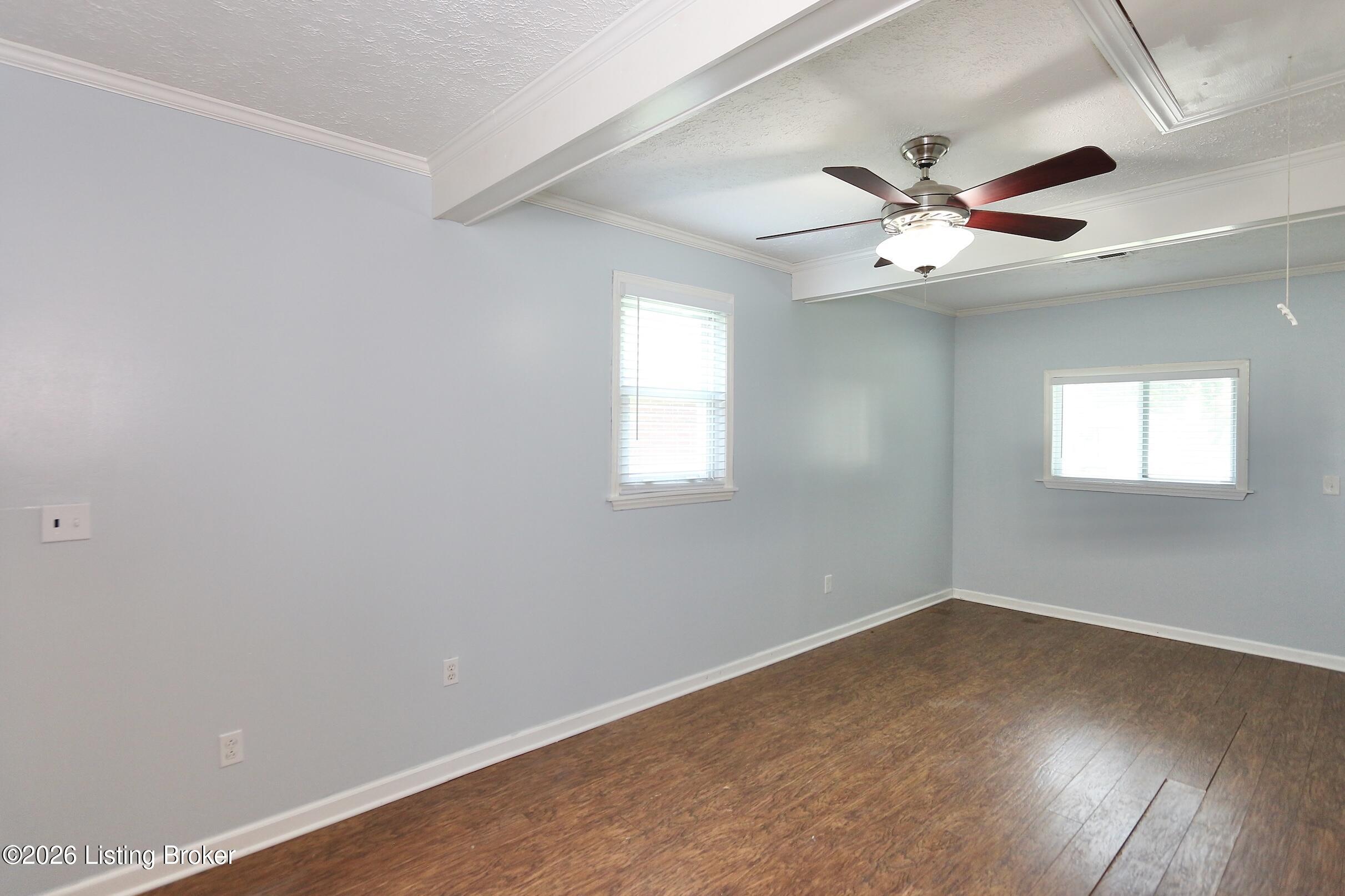 1702 Herby Dr Property Photo 10