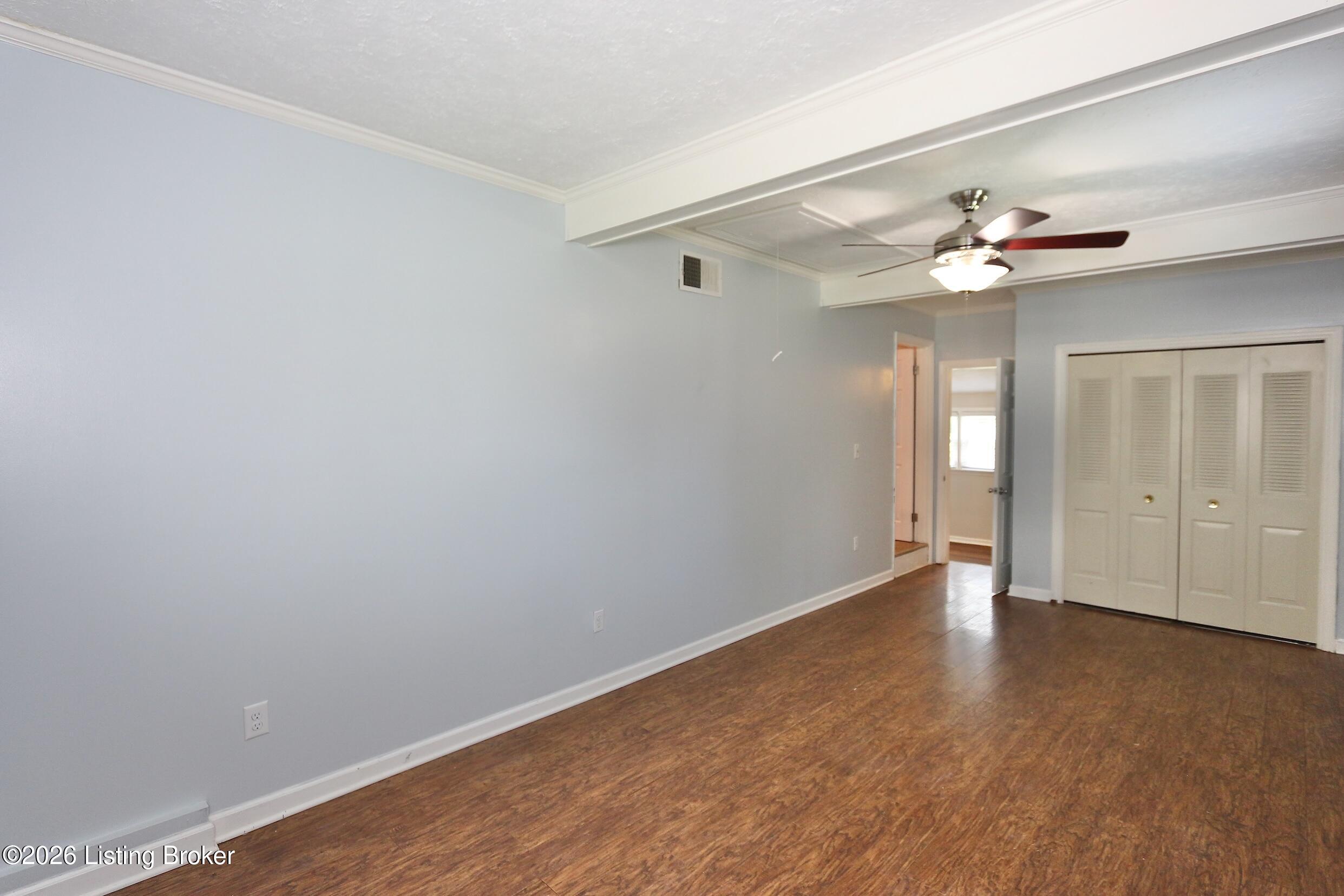 1702 Herby Dr Property Photo 12