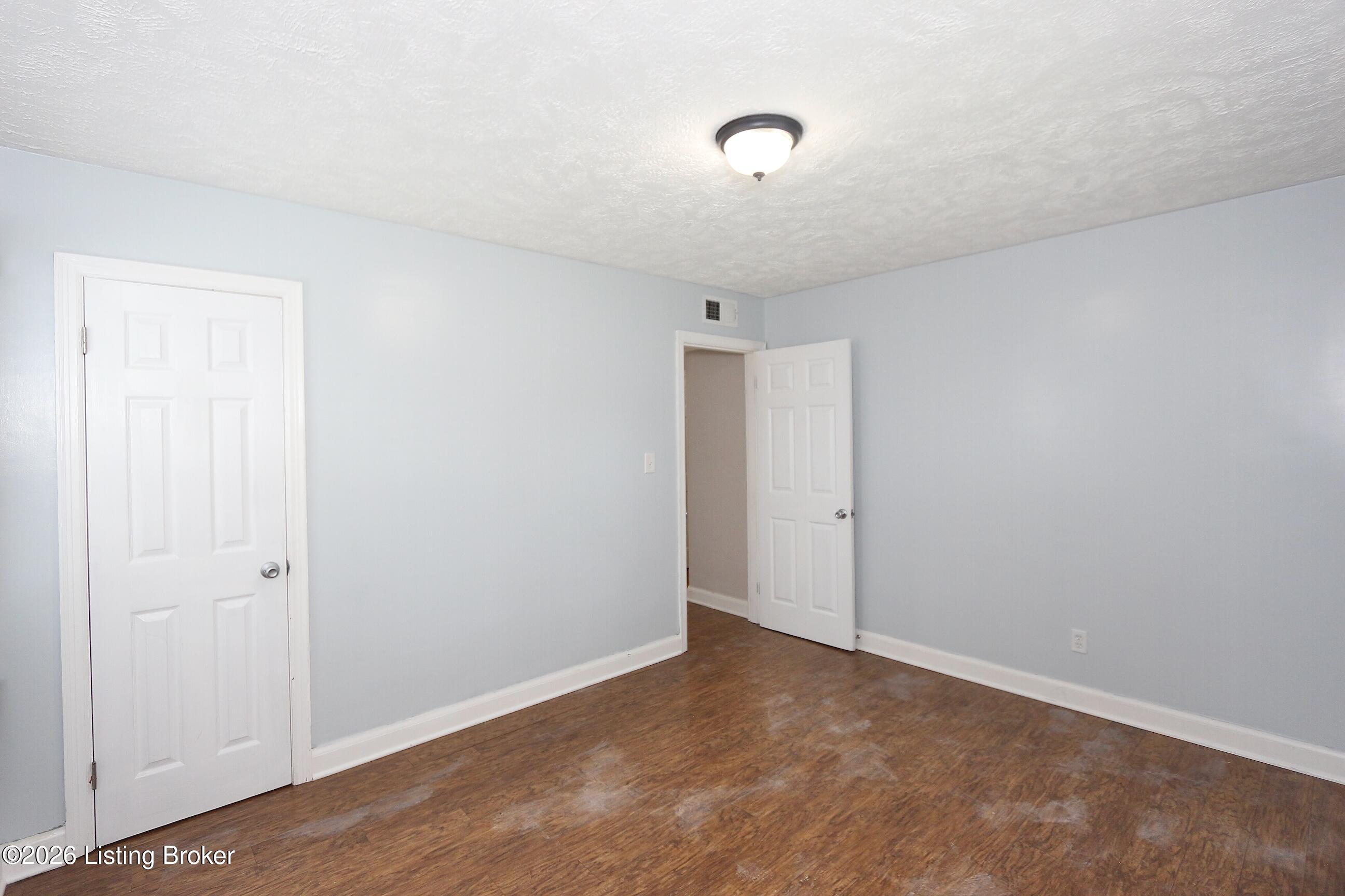 1702 Herby Dr Property Photo 22