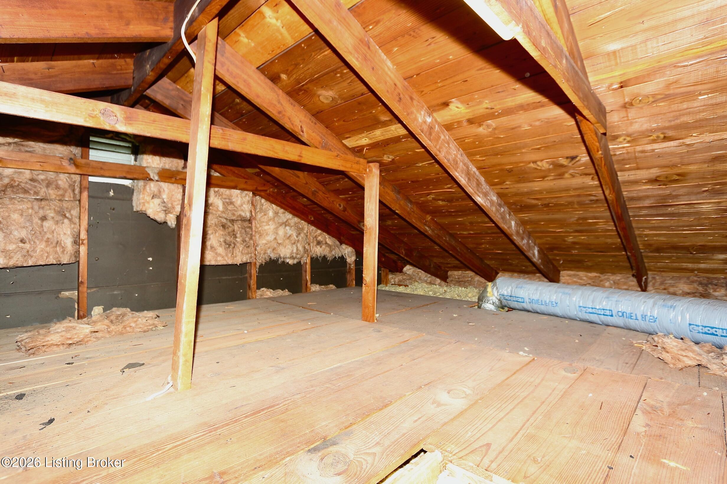 1702 Herby Dr Property Photo 24