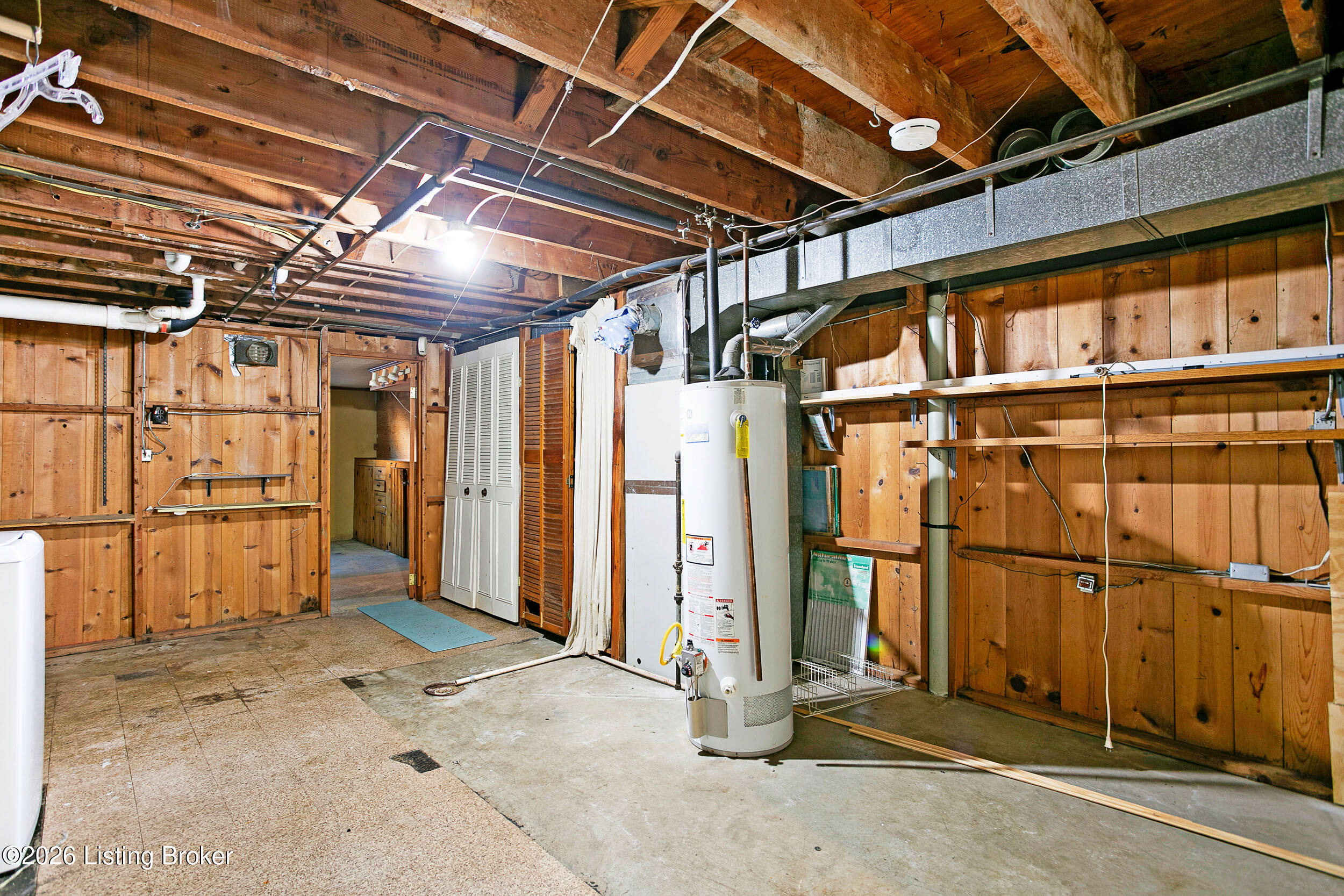 1906 Herr Ln Property Photo 30