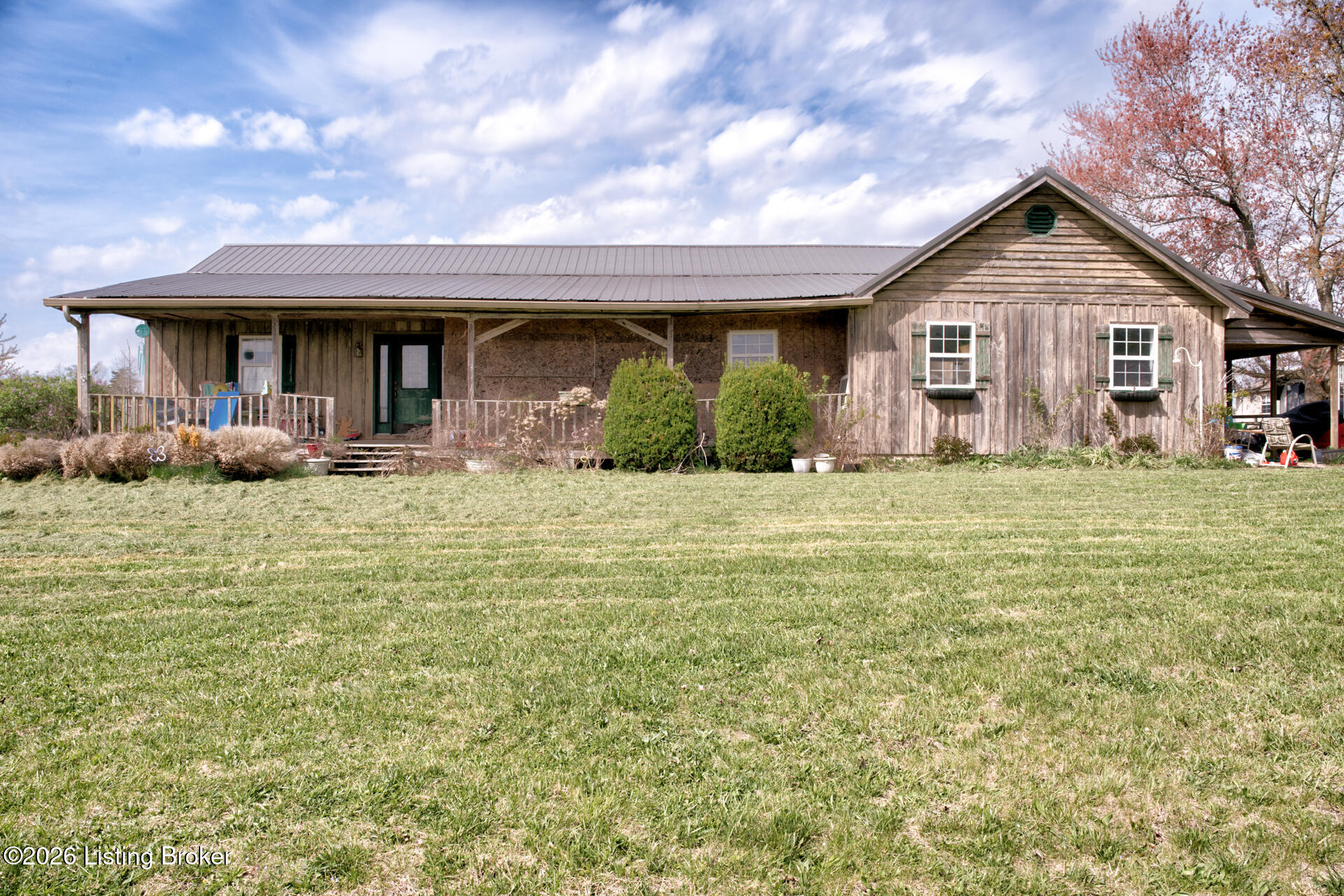 2543 Beech Grove Rd Property Photo 6