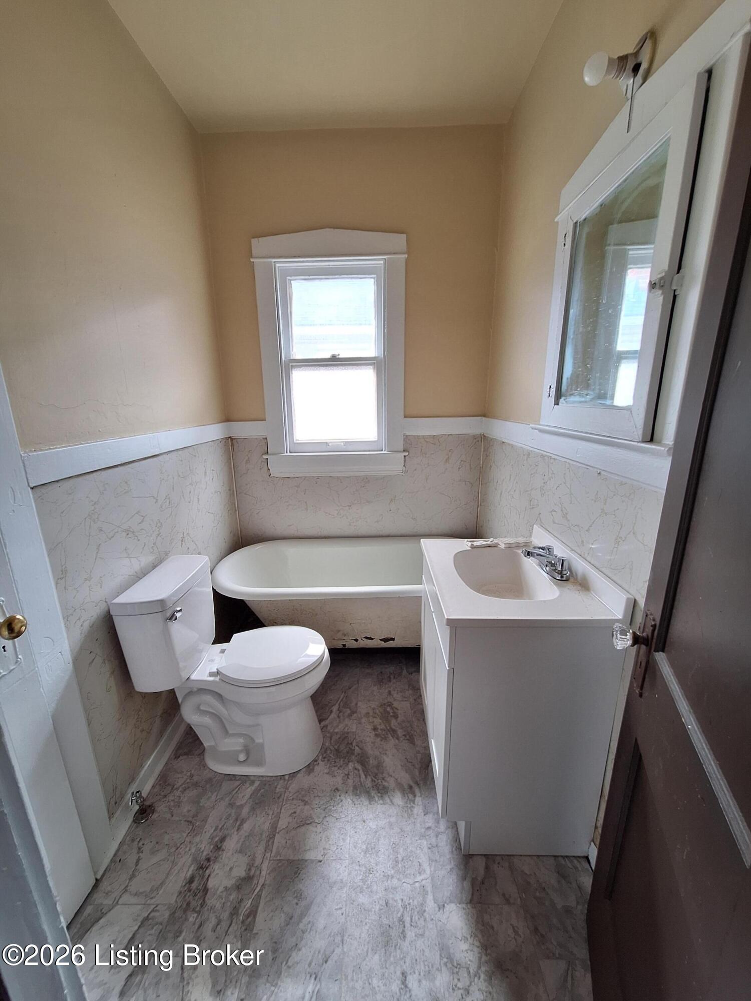816 S 37th St Property Photo 10