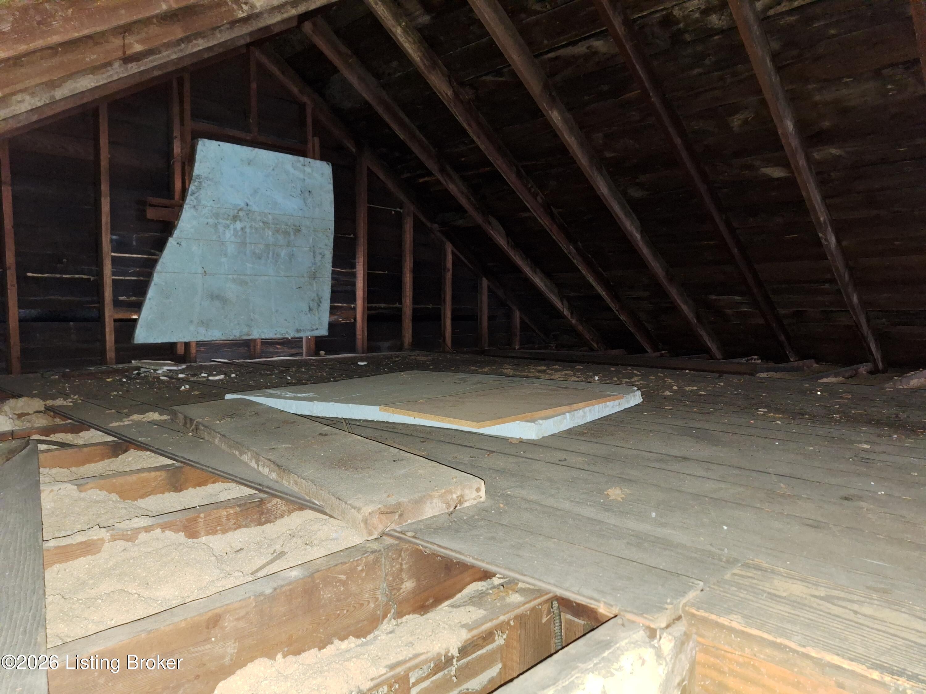 816 S 37th St Property Photo 13