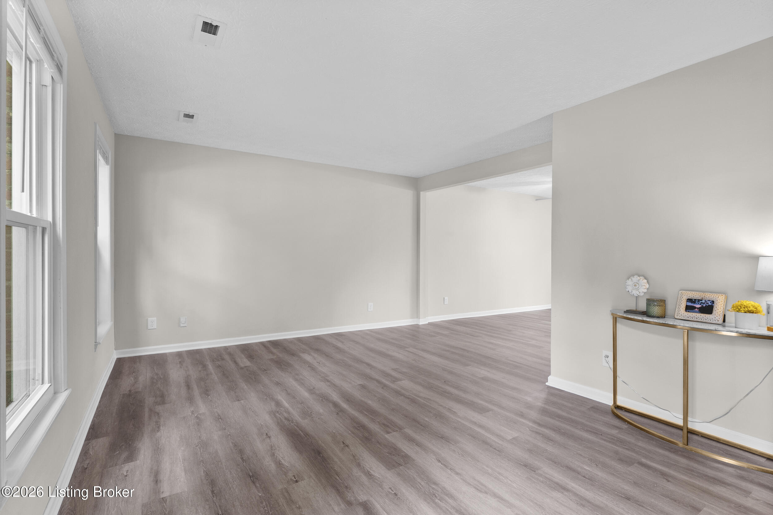 6743 Vandre Ave Property Photo 5