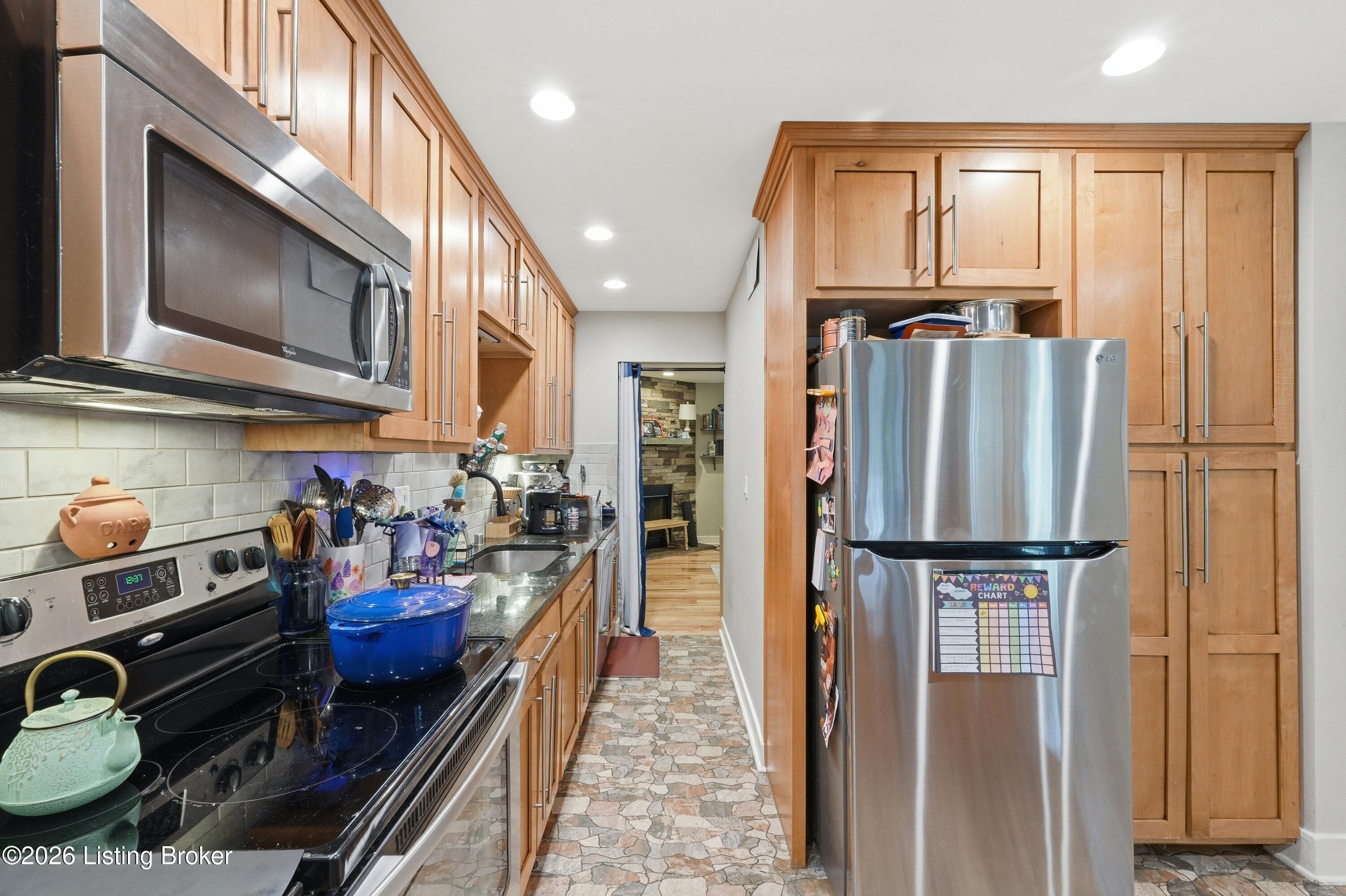 5607 Harrods Cove Property Photo 5