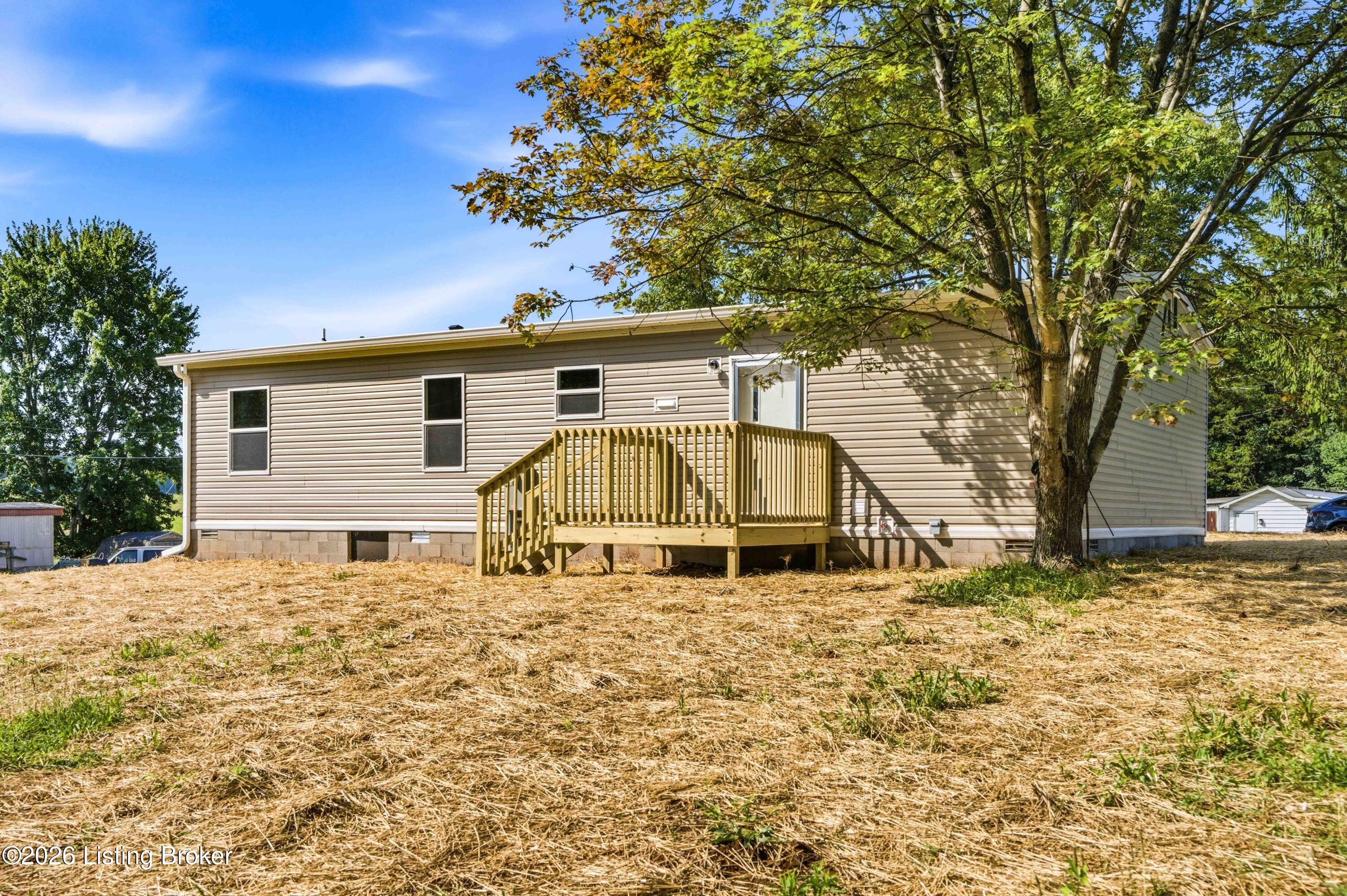 112 Dwight Ave Property Photo 6