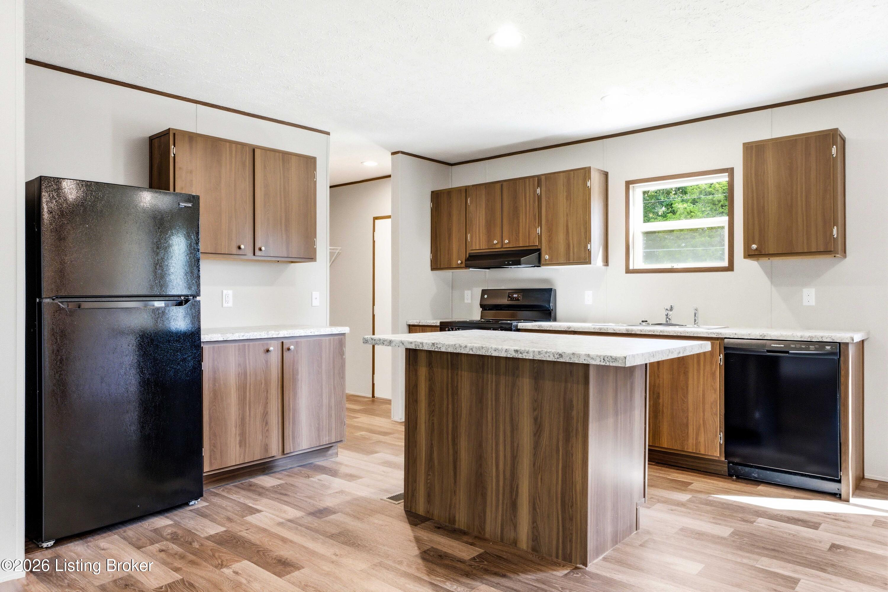 112 Dwight Ave Property Photo 12