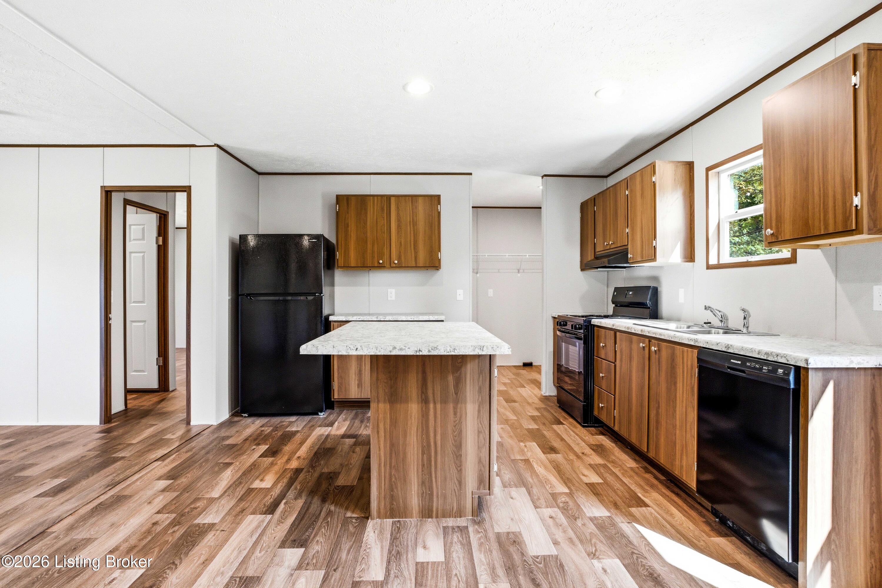 112 Dwight Ave Property Photo 16