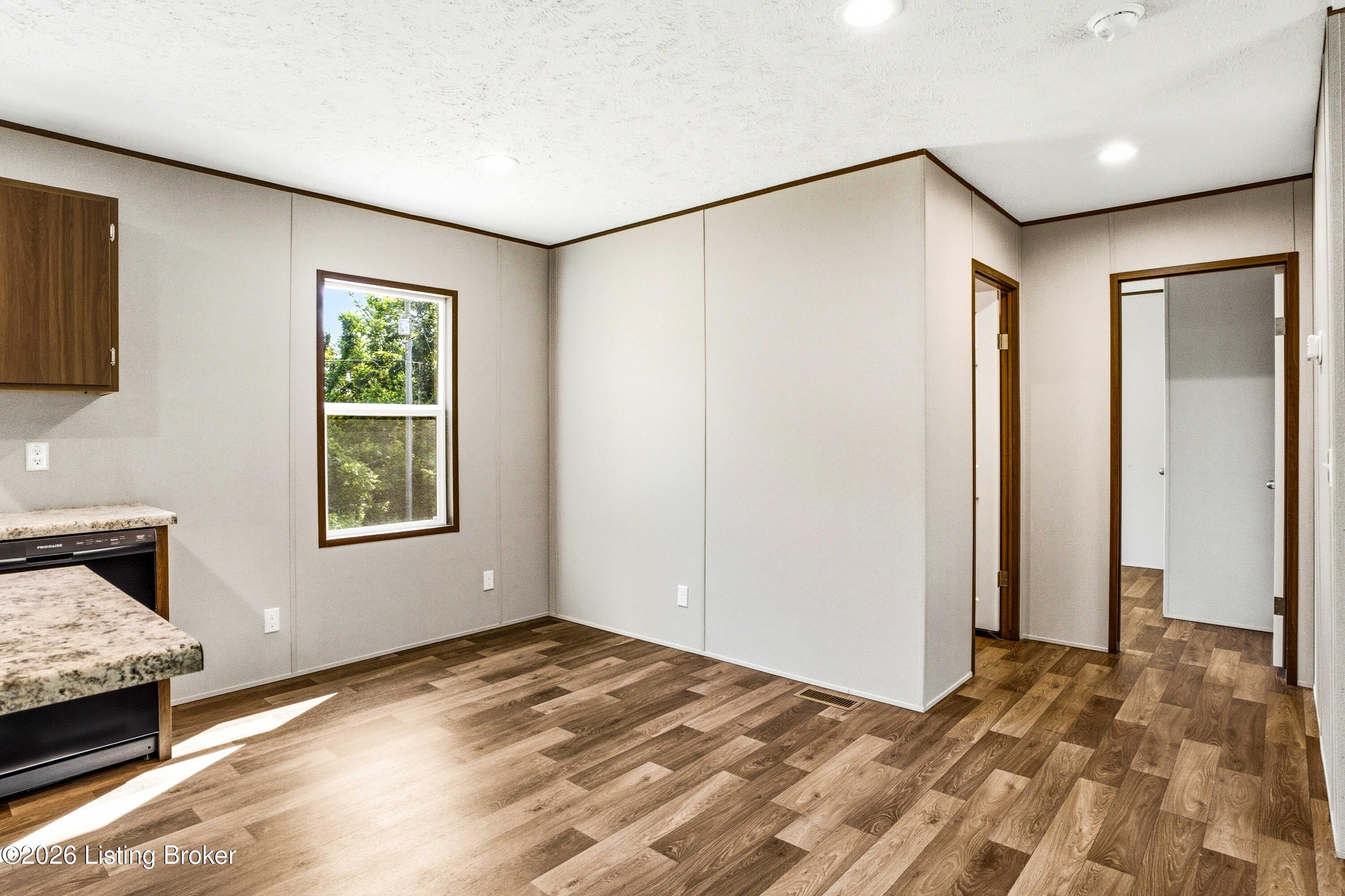 112 Dwight Ave Property Photo 18