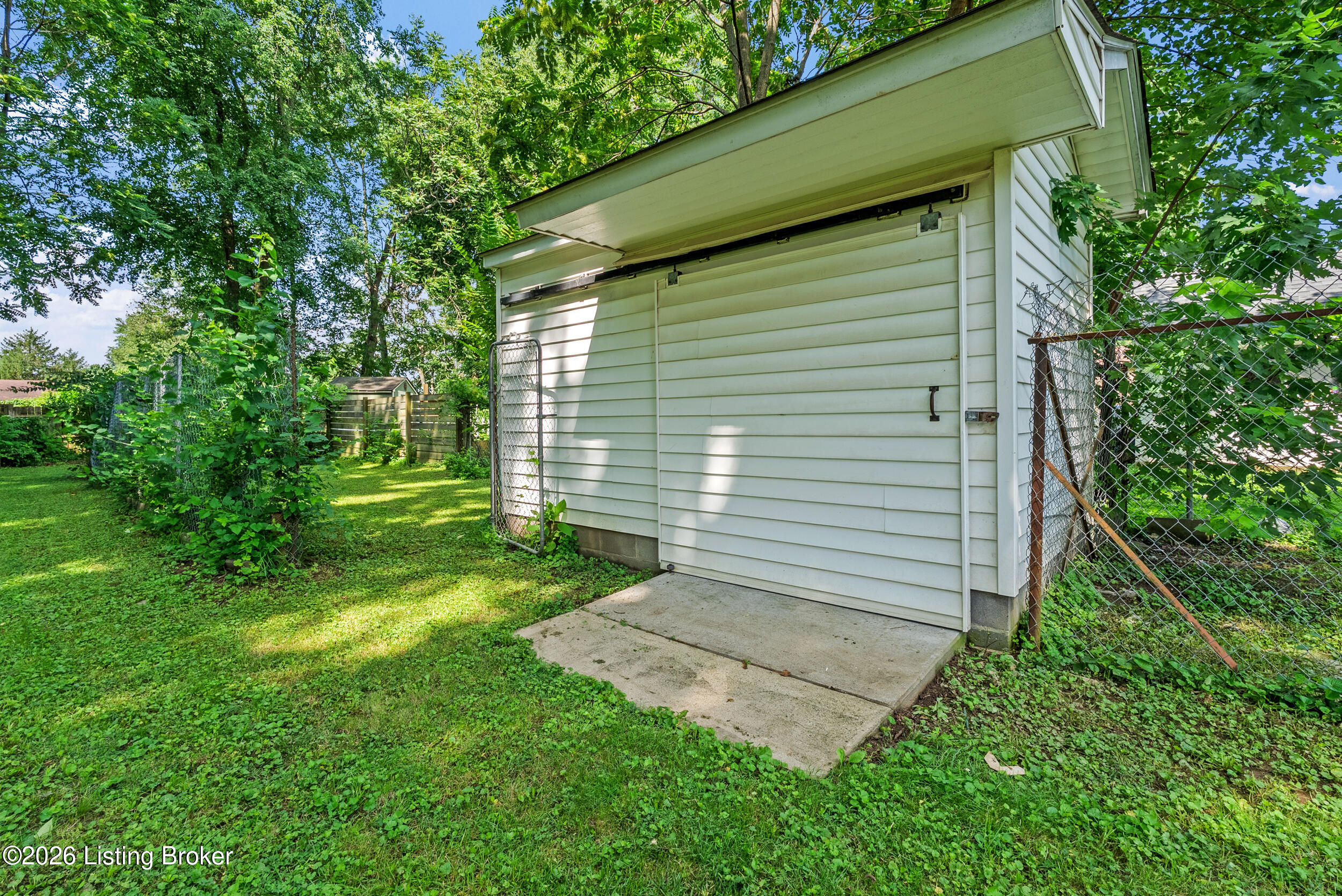 3218 Bridwell Dr Property Photo 35