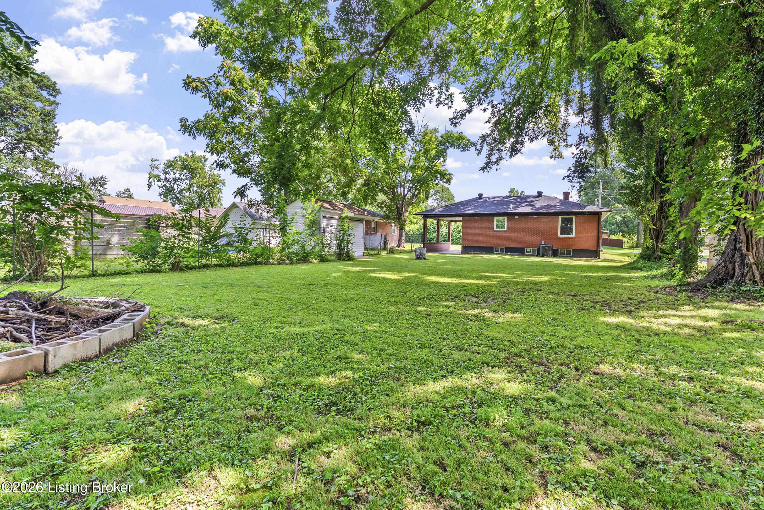 3218 Bridwell Dr Property Photo 37