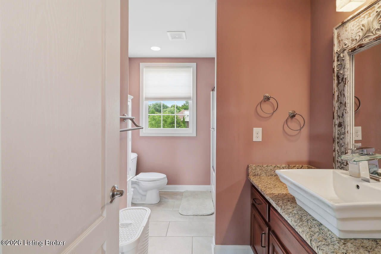 585 Sunray Dr Property Photo 22