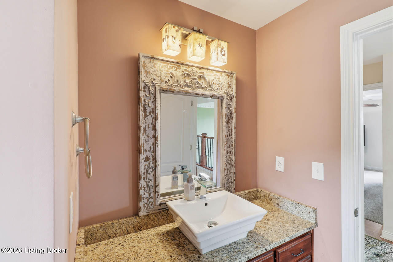 585 Sunray Dr Property Photo 23