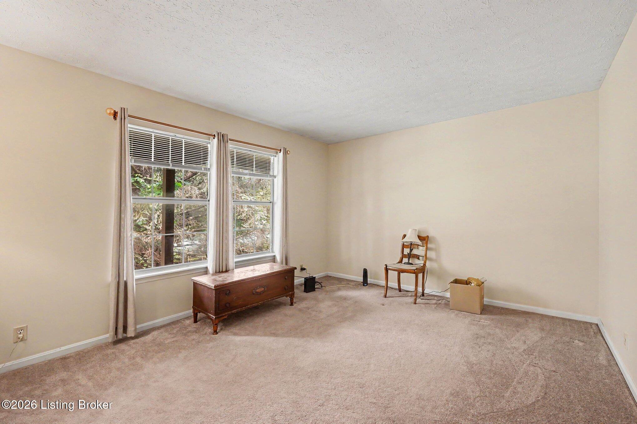 8819 Ash Ave Property Photo 9