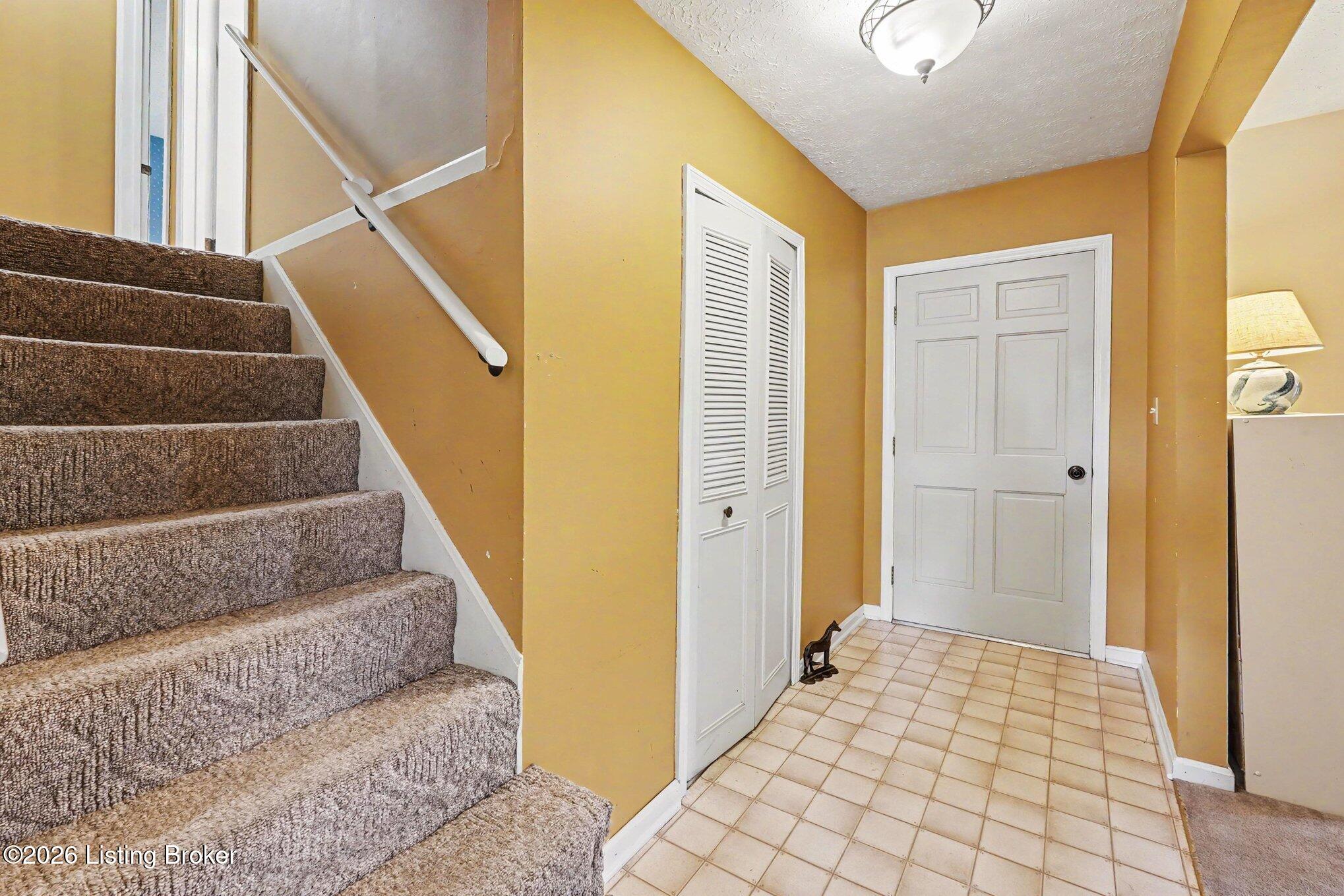 8819 Ash Ave Property Photo 11