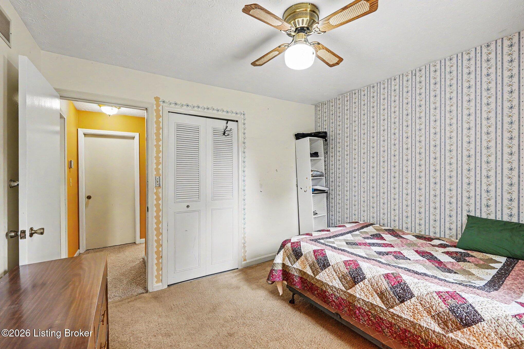 8819 Ash Ave Property Photo 12