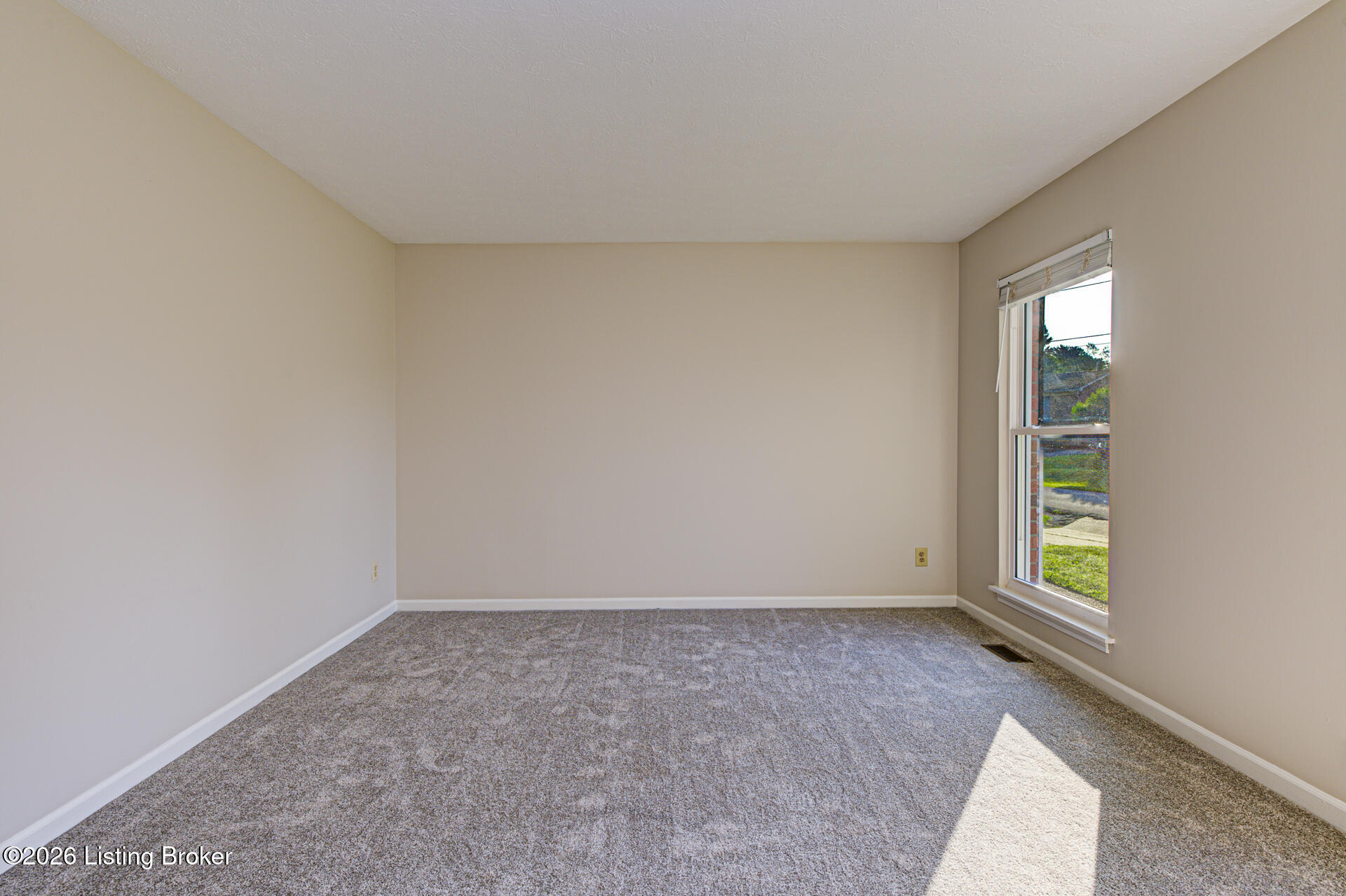 4318 Cara Way Property Photo 4