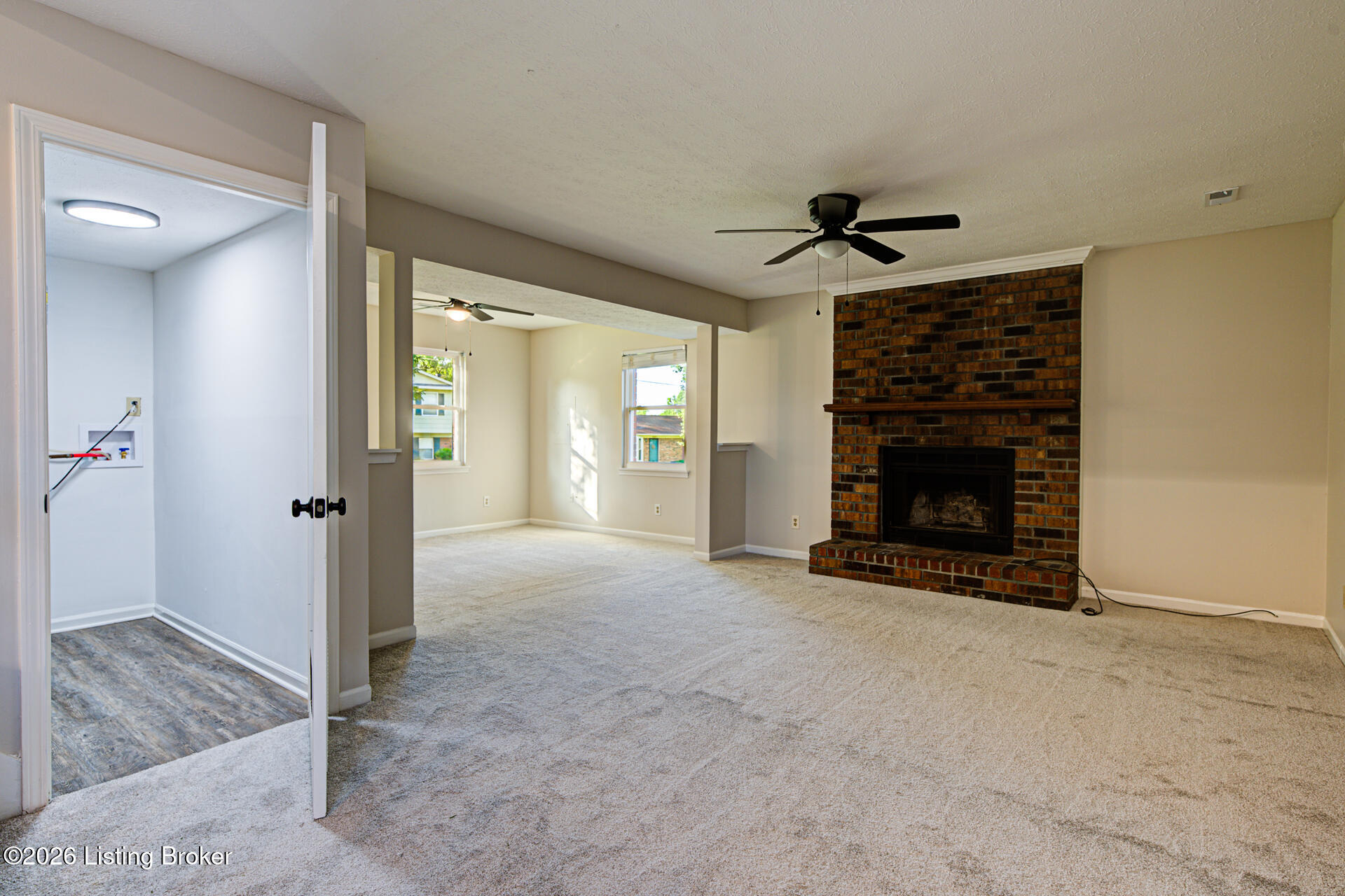 4318 Cara Way Property Photo 9