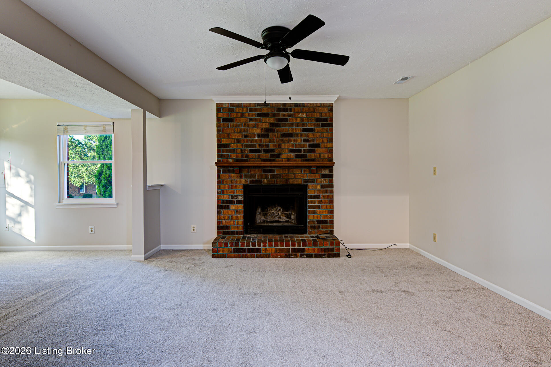 4318 Cara Way Property Photo 10